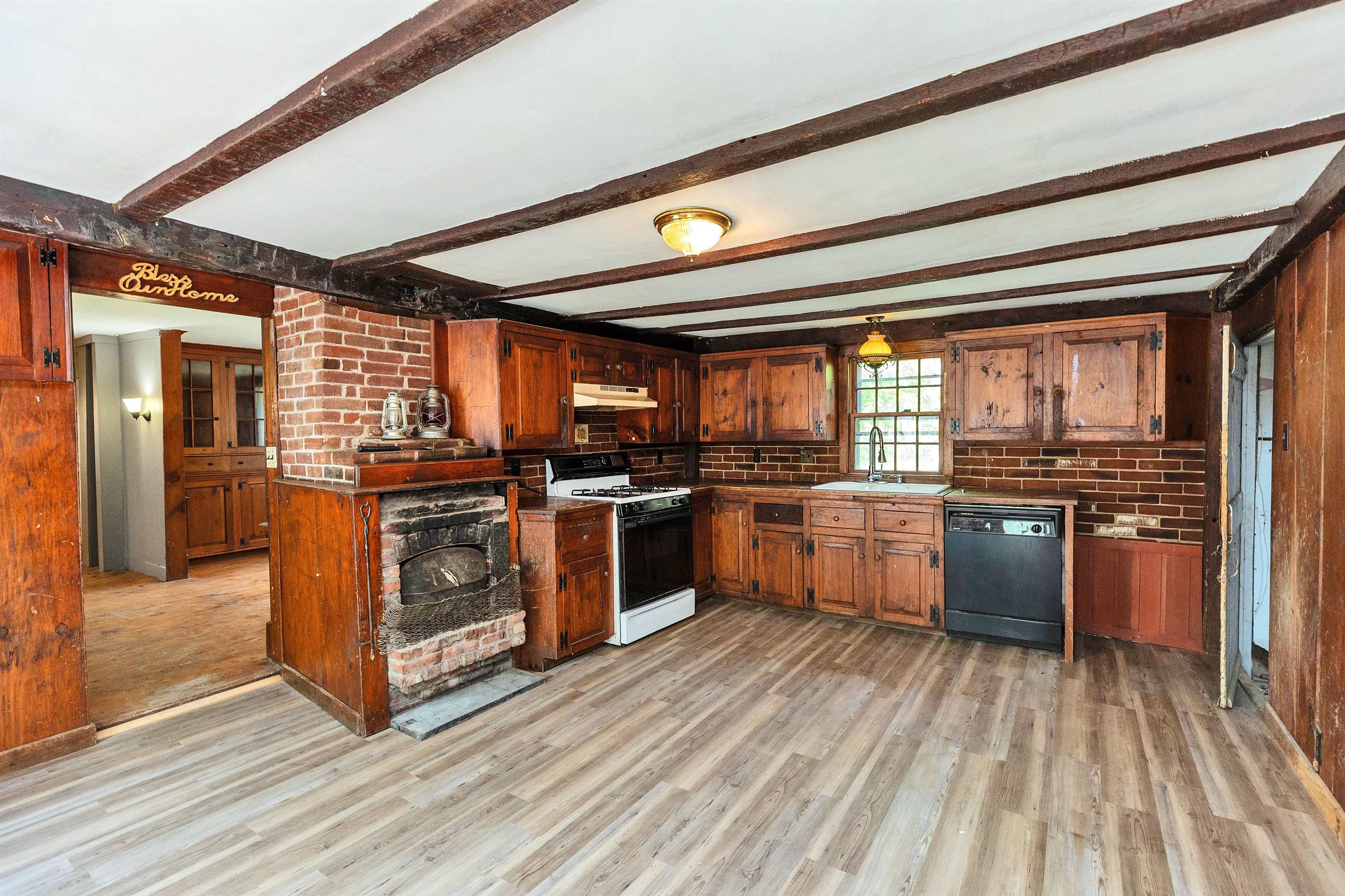 14 Leighton Ln, Temple, NH 03084