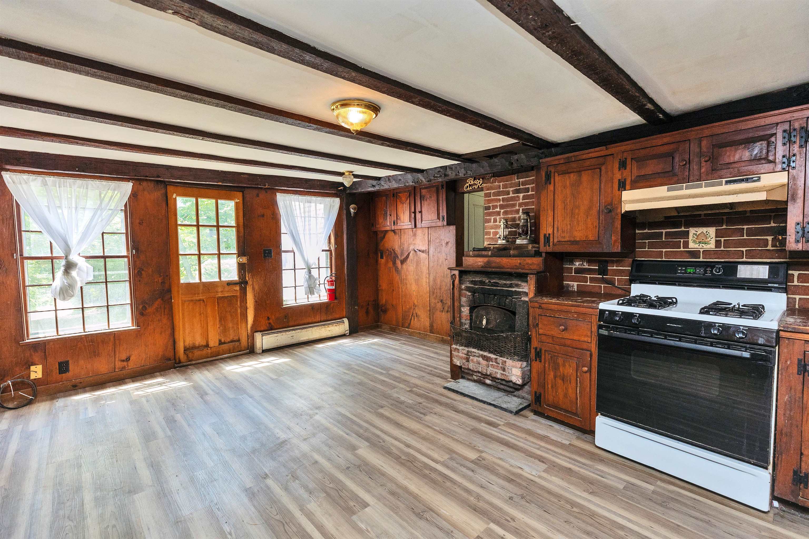 14 Leighton Ln, Temple, NH 03084