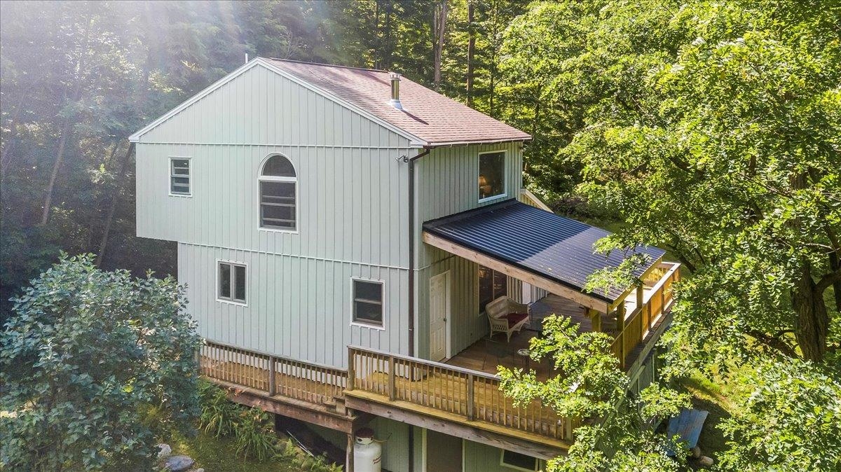 Pownal VT Home for sale $$349,000 $226 per sq.ft.