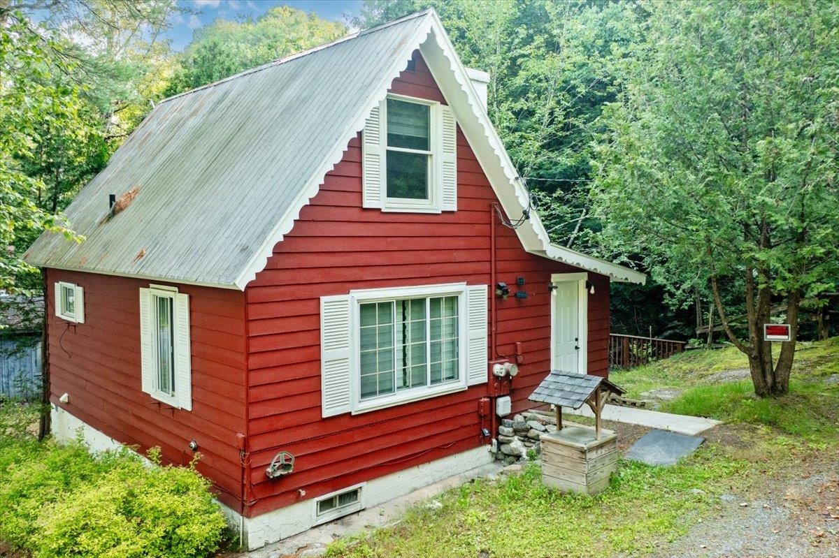 Homes for sale in Montgomery, VT | 135 West Hill Rd, Montgomery, VT 05471 | MLS# 5053496