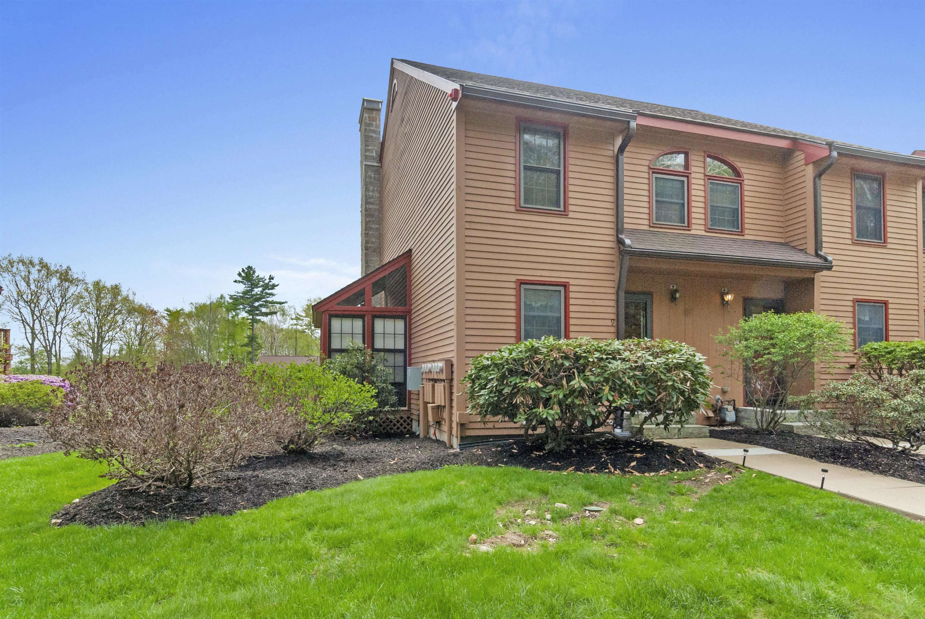 Laconia NH Home for sale $$427,500 $343 per sq.ft.