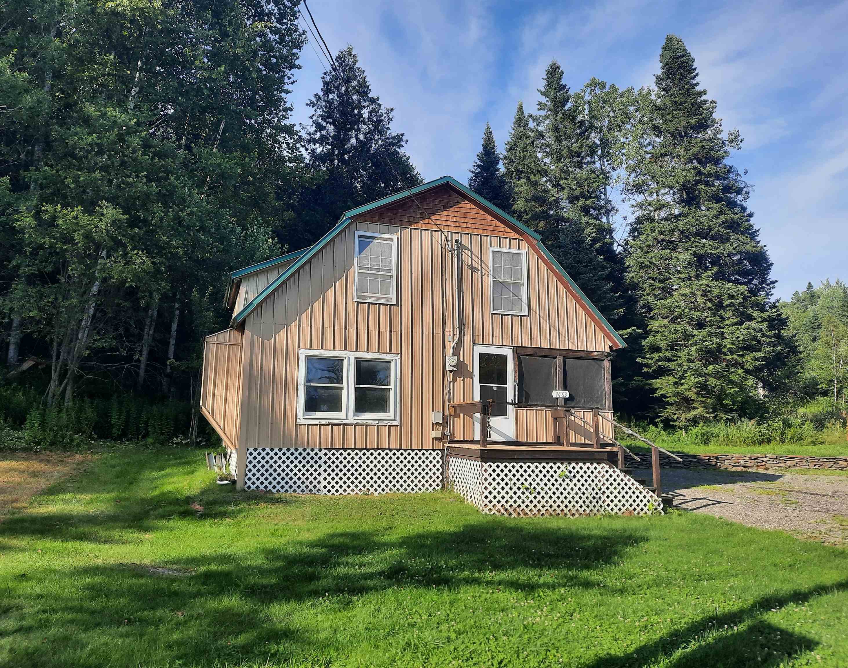 Homes for sale in Pittsburg, NH | 1463 Main St, Pittsburg, NH 03592 | MLS# 5053558