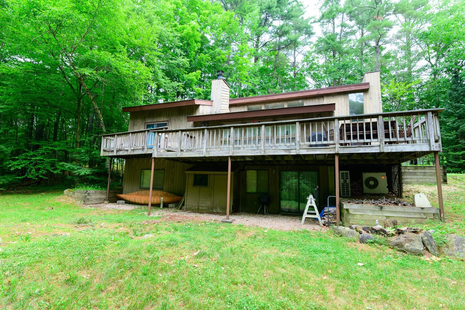 Homes for sale in Sandisfield, MA | 303 Lakeshore Dr, Sandisfield, MA 01255 | MLS# 5053619