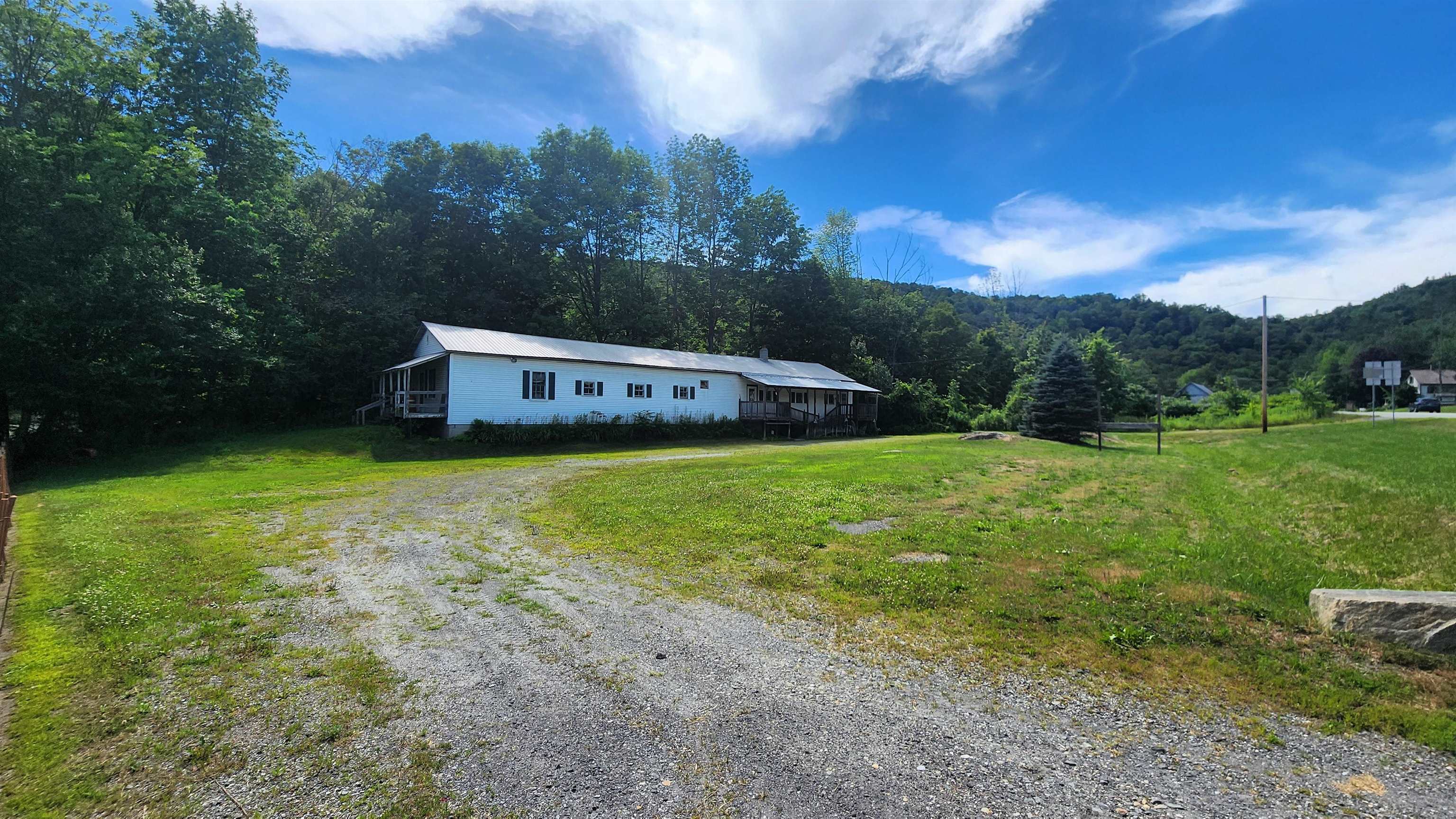 Chester VT Commercial Property for sale $$179,000 $75 per sq.ft.