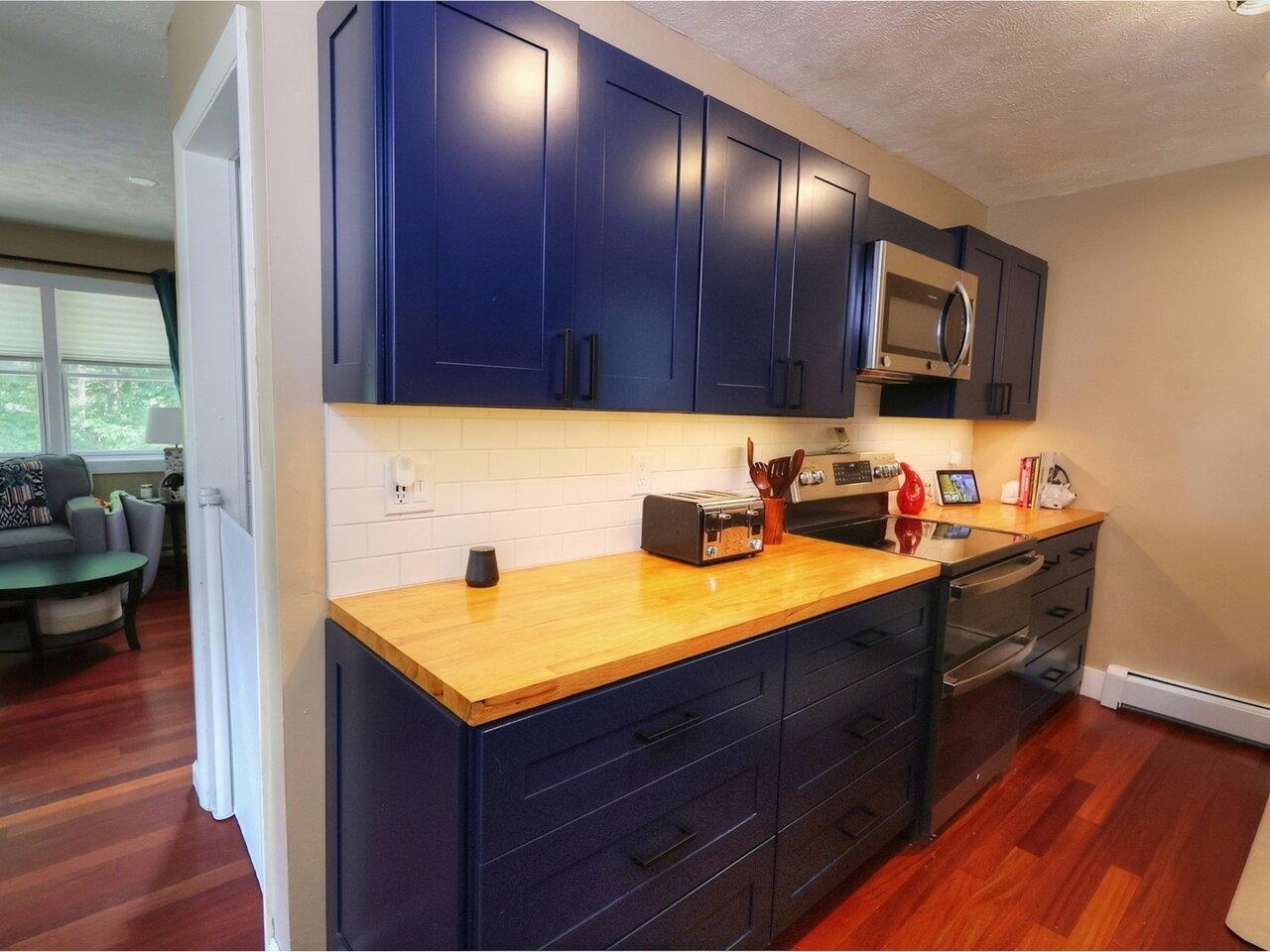 Homes for sale in Georgia, VT | 352 Cedarwood Ter, Georgia, VT 05468 | MLS# 5053770