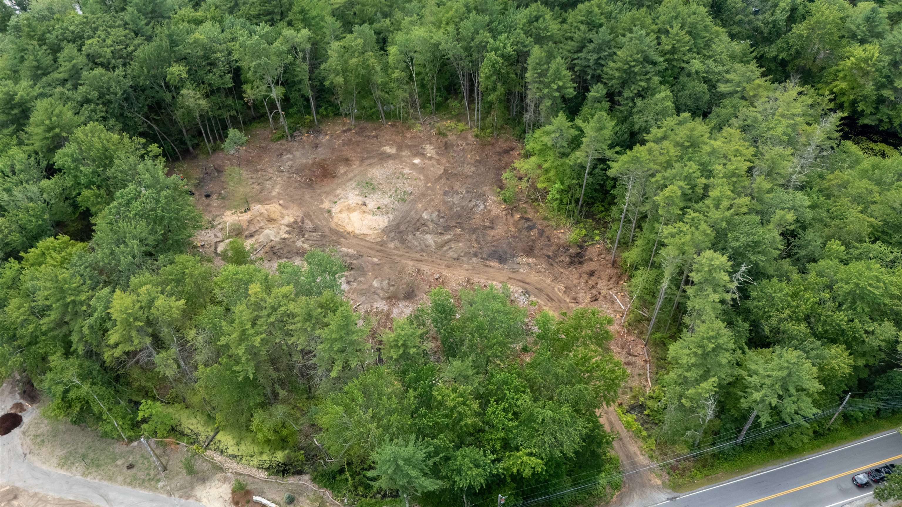 103 Rockingham Rd, Londonderry, NH 03053