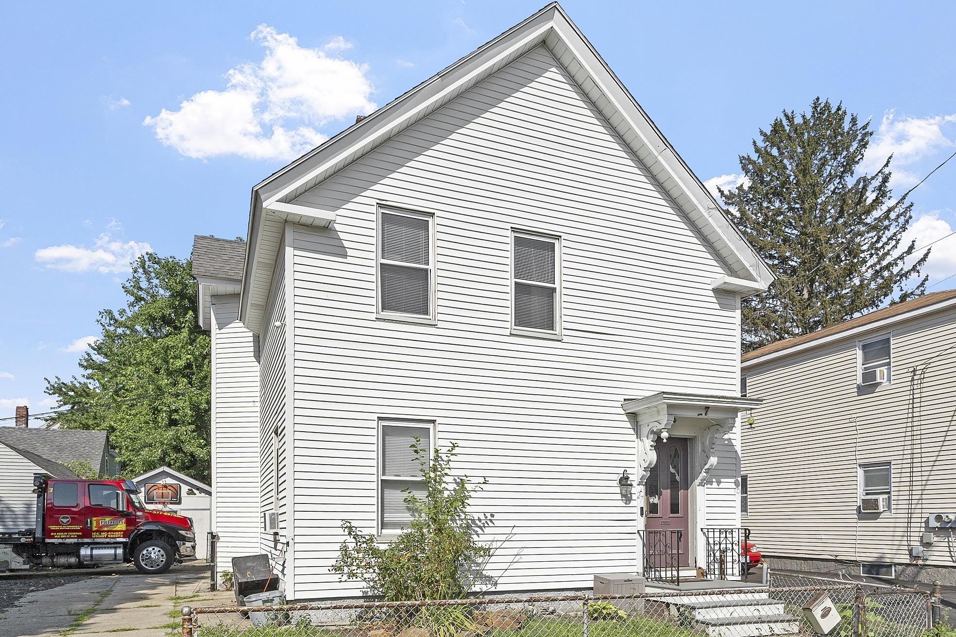 Photo of 27 Beech Street Nashua NH 03062