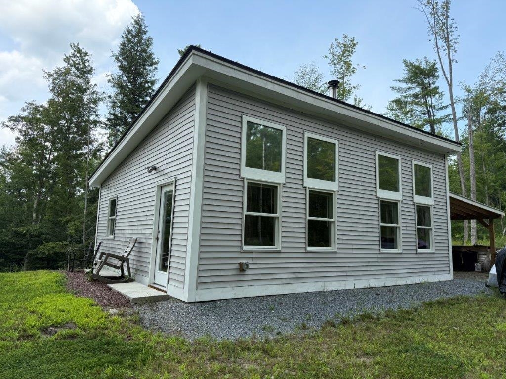 ORFORD NH Home for sale $$324,900 | $483 per sq.ft.