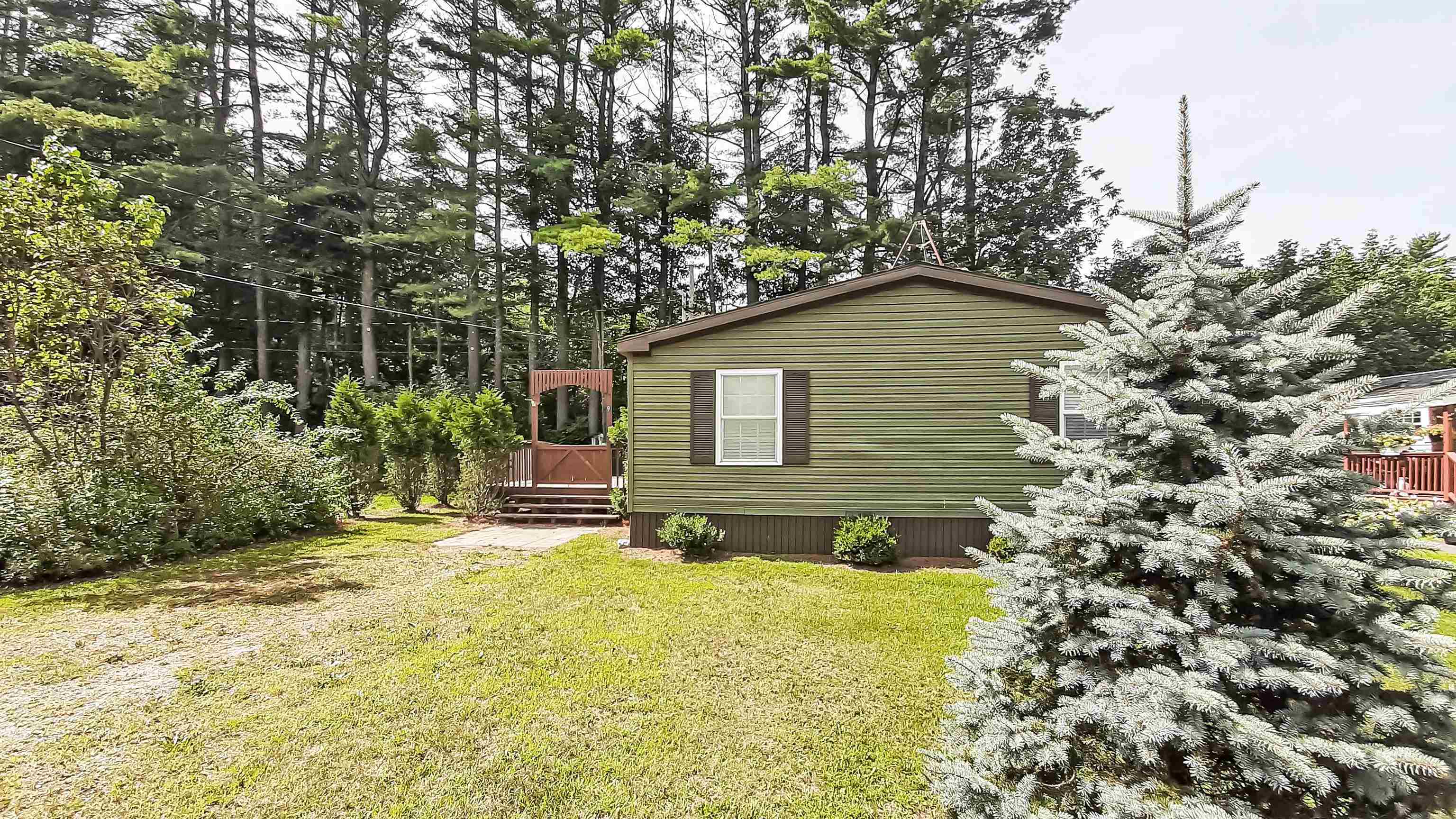 Homes for sale in Ludlow, VT | 9 Stryhas Trailer Ct, Ludlow, VT 05149 | MLS# 5054342