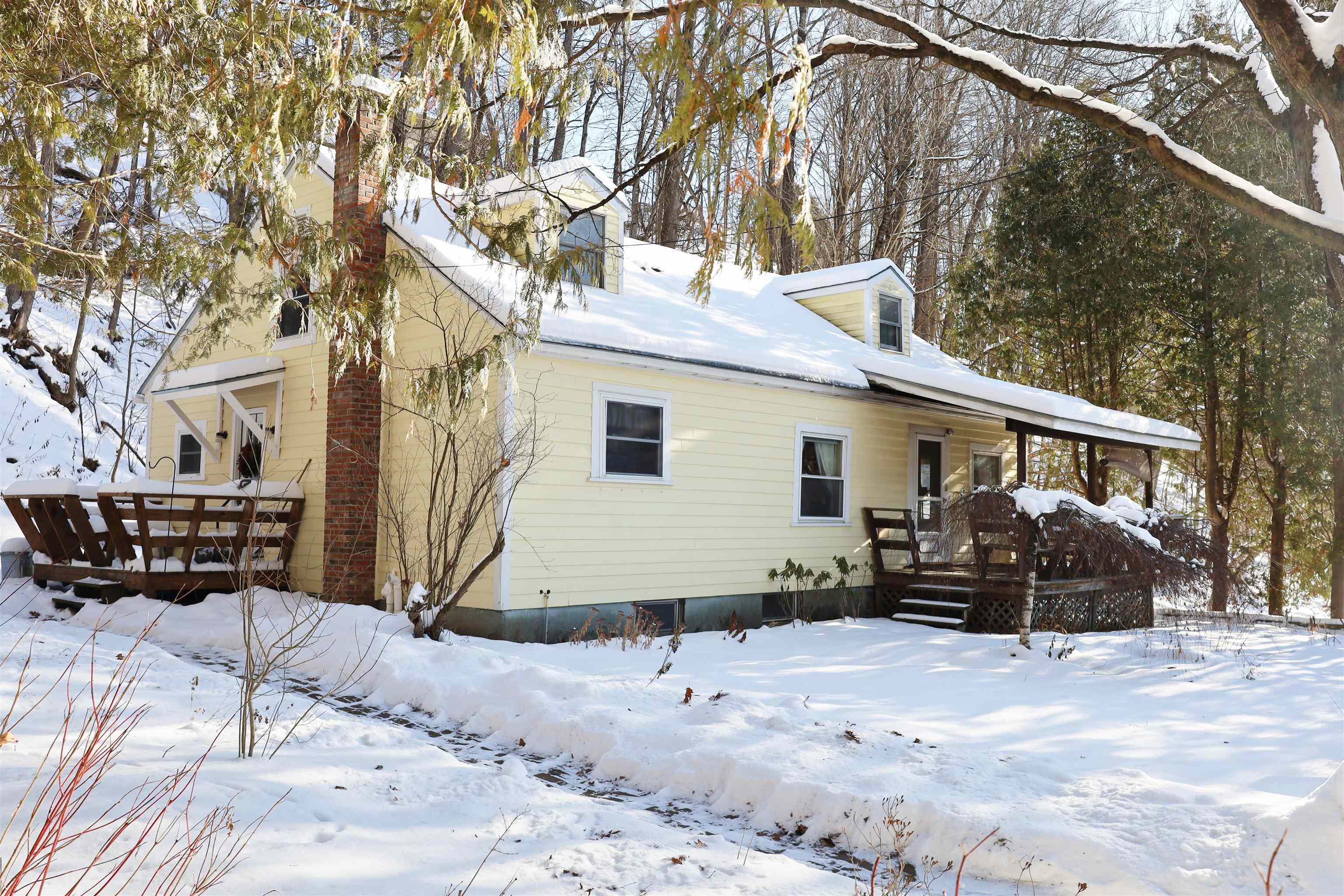 Homes for sale in St. Johnsbury, VT | 133 Barker Ave, St. Johnsbury, VT 05819 | MLS# 5054359