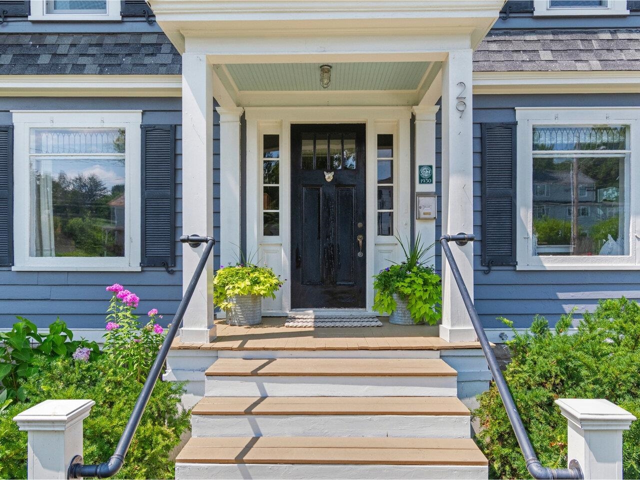 Homes for sale in Burlington, VT | 29 Shelburne St, Burlington, VT 05401 | MLS# 5054433