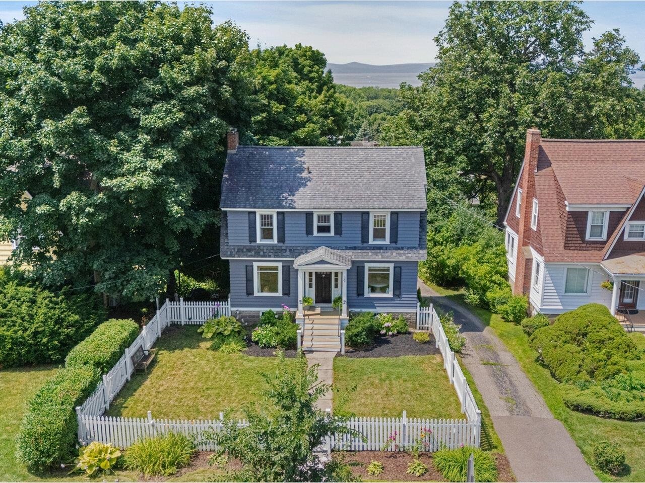 Homes for sale in Burlington, VT | 29 Shelburne St, Burlington, VT 05401 | MLS# 5054433