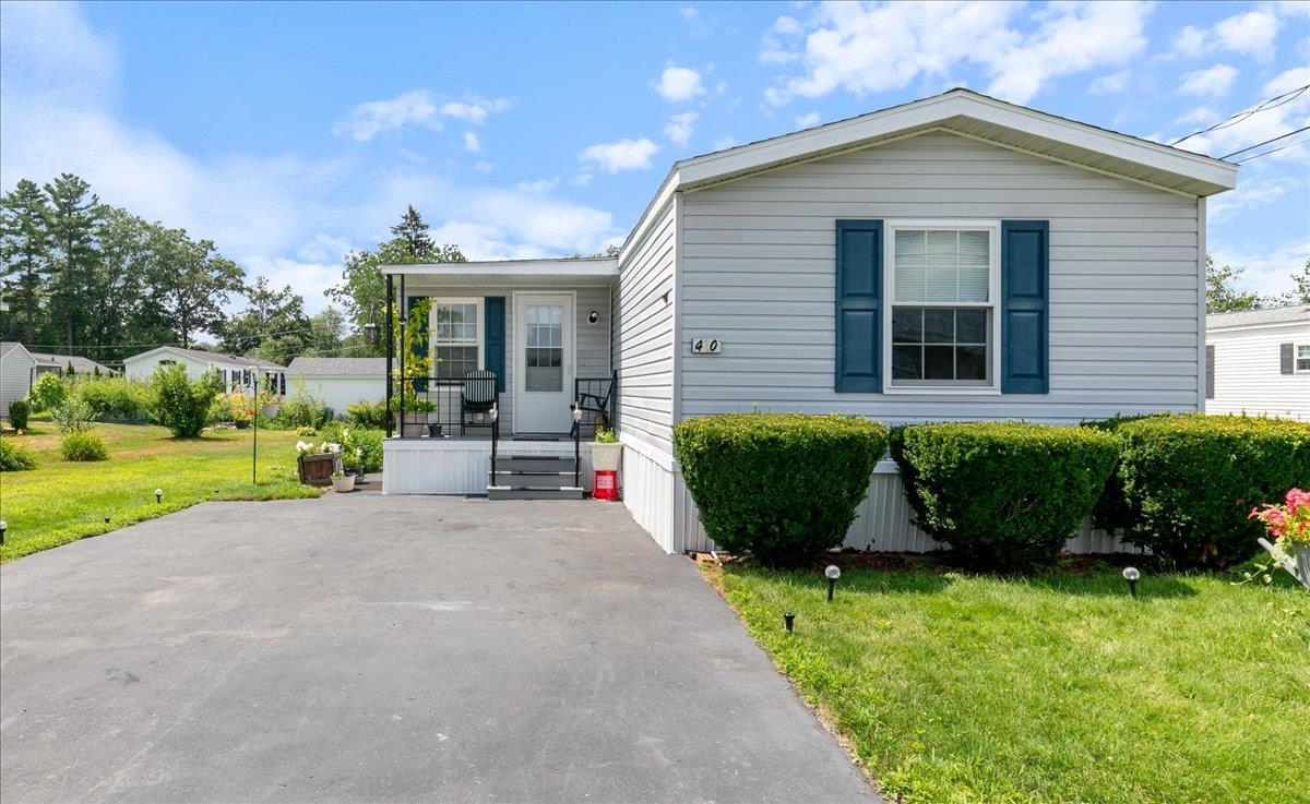 Homes for sale in Salem, NH | 40 Hagop Rd, Salem, NH 03079 | MLS# 5054556