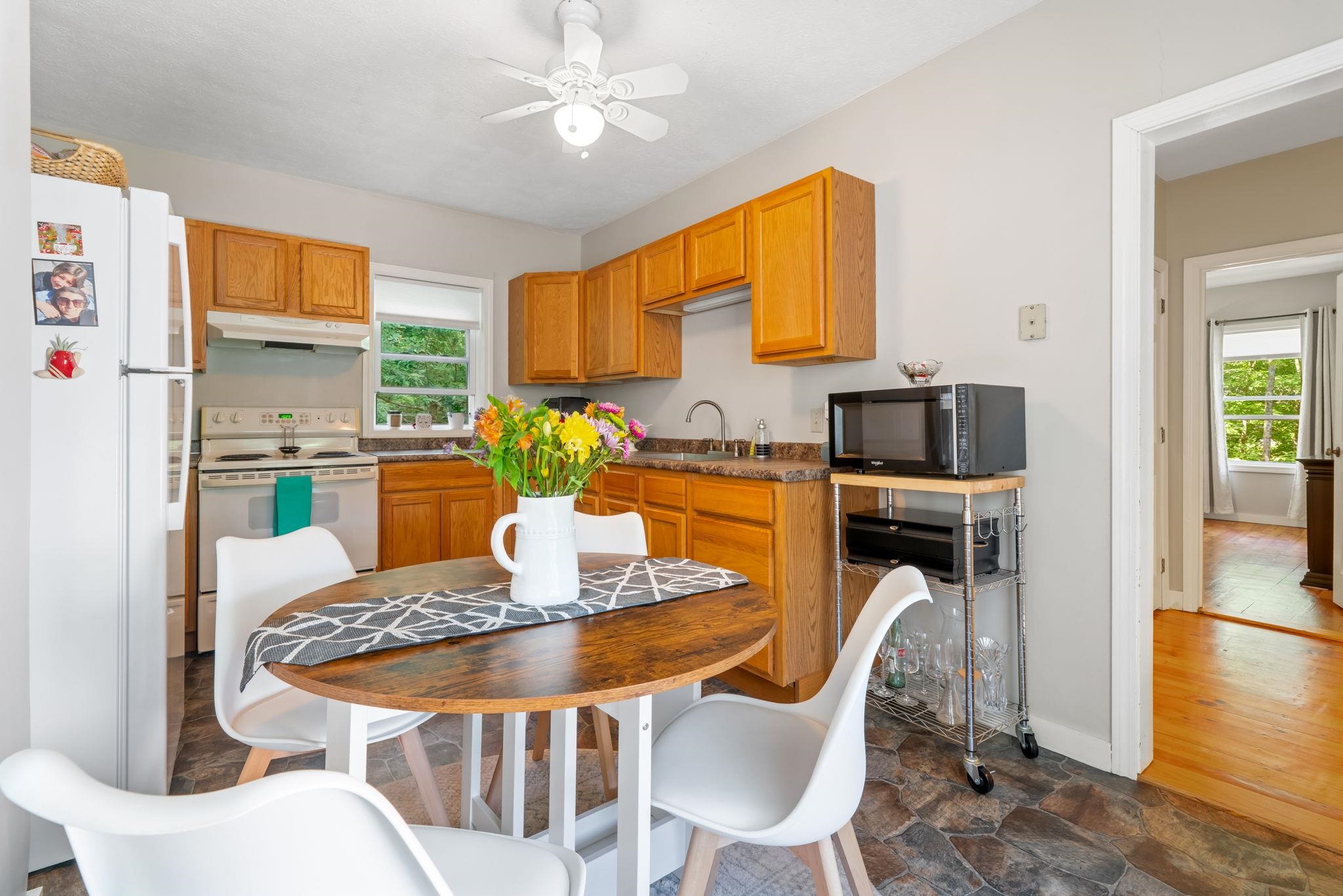 Homes for sale in New Boston, NH | 16 Meetinghouse Hill Rd, New Boston, NH 03070 | MLS# 5054612