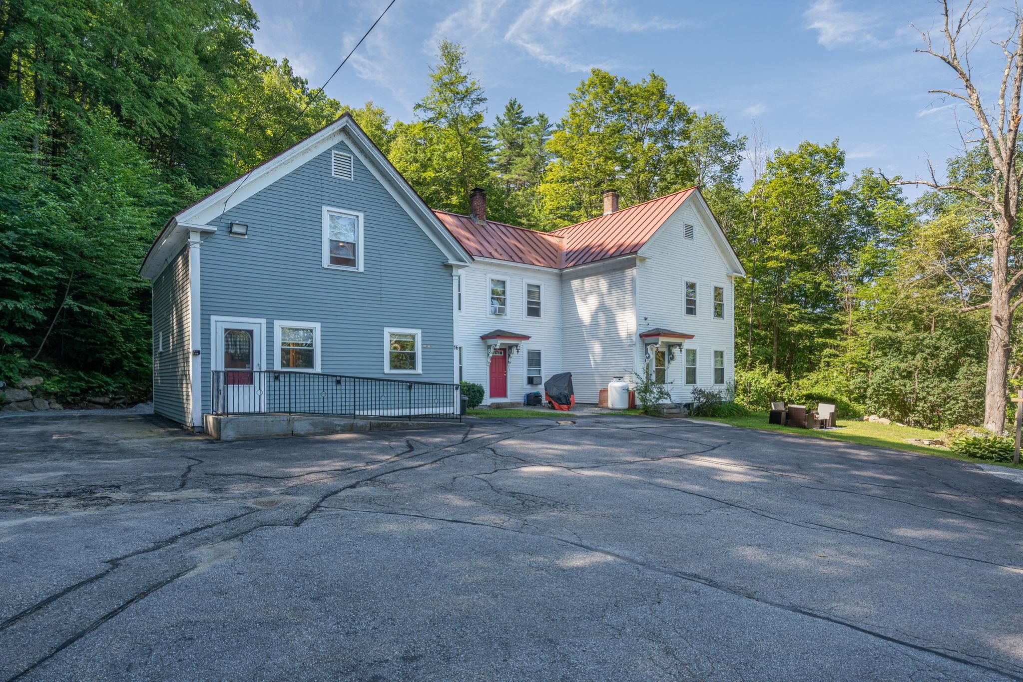 16 Meetinghouse Hill Rd, New Boston, NH 03070