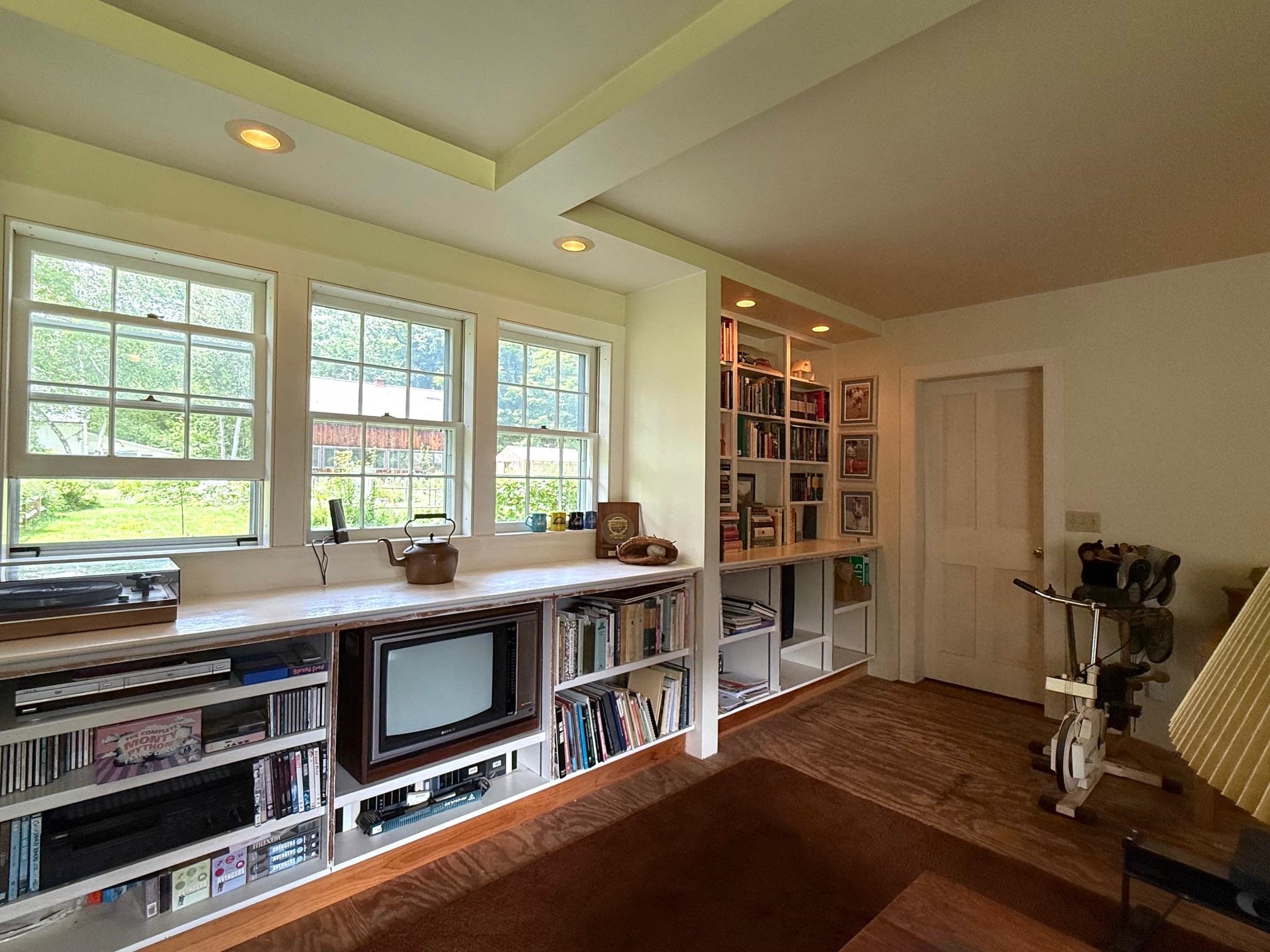 3298 Houghtonville Rd, Grafton, VT 05146