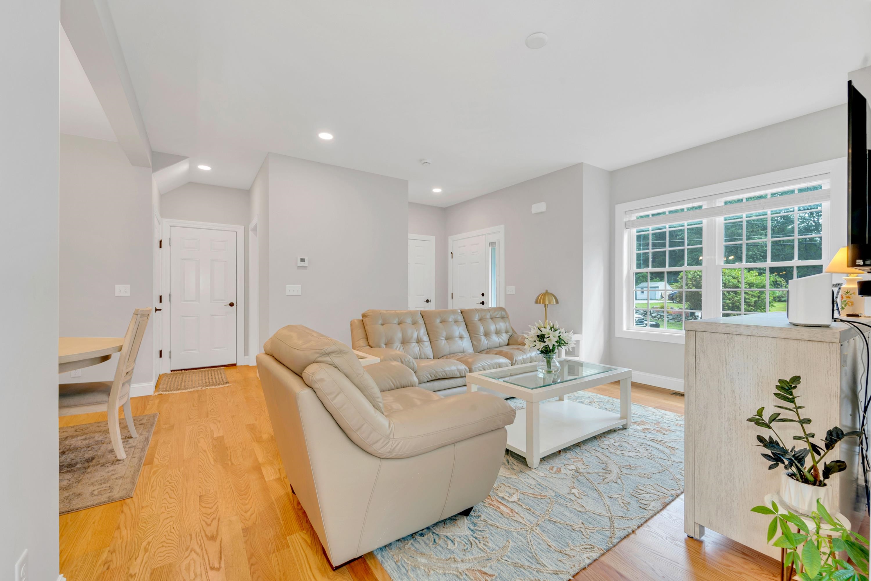 Homes for sale in Londonderry, NH | 57 Hardy Rd, Londonderry, NH 03053 | MLS# 5054767