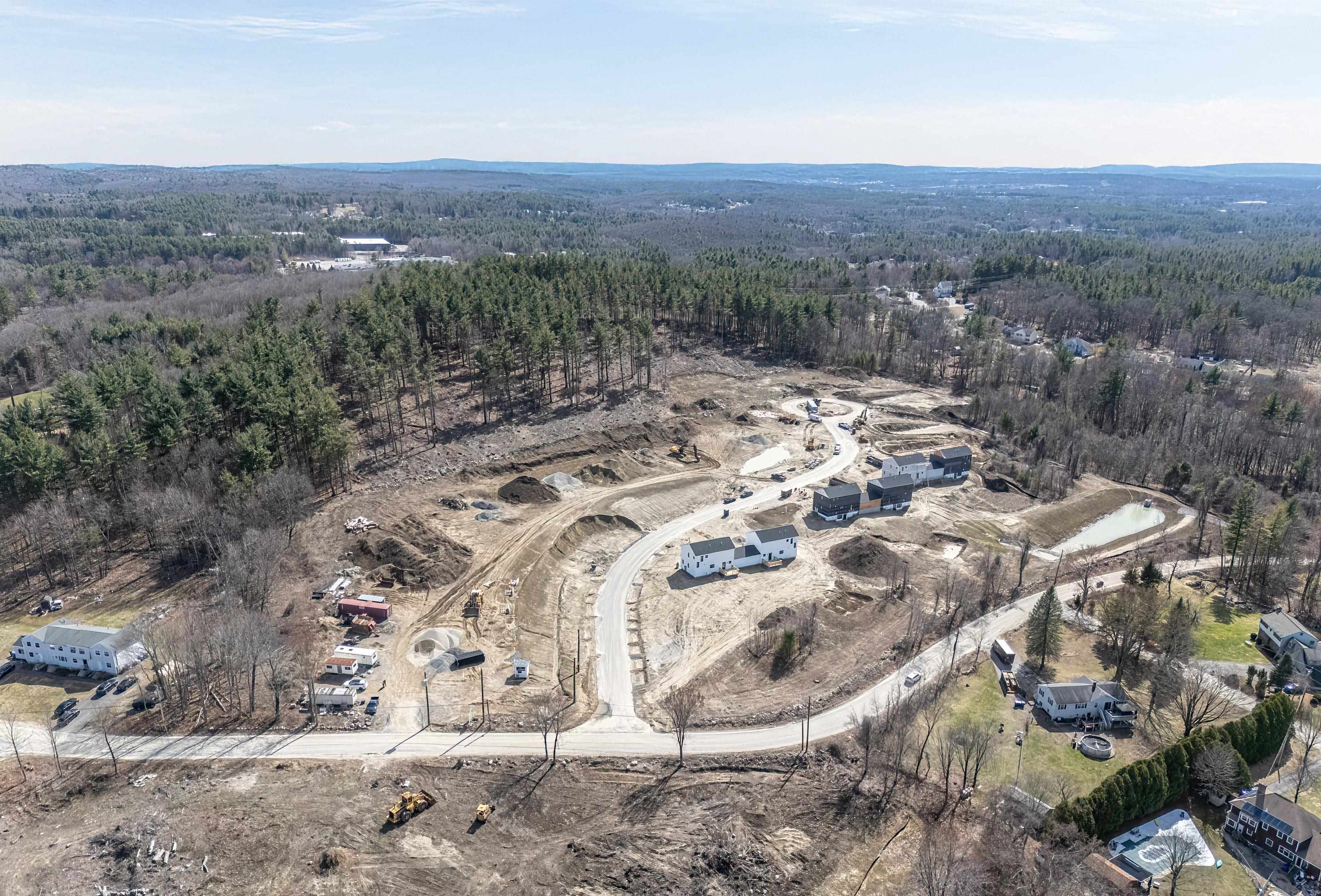 Homes for sale in Hudson, NH | 24 Windsor Ln #9, Hudson, NH 03051 | MLS# 5054845