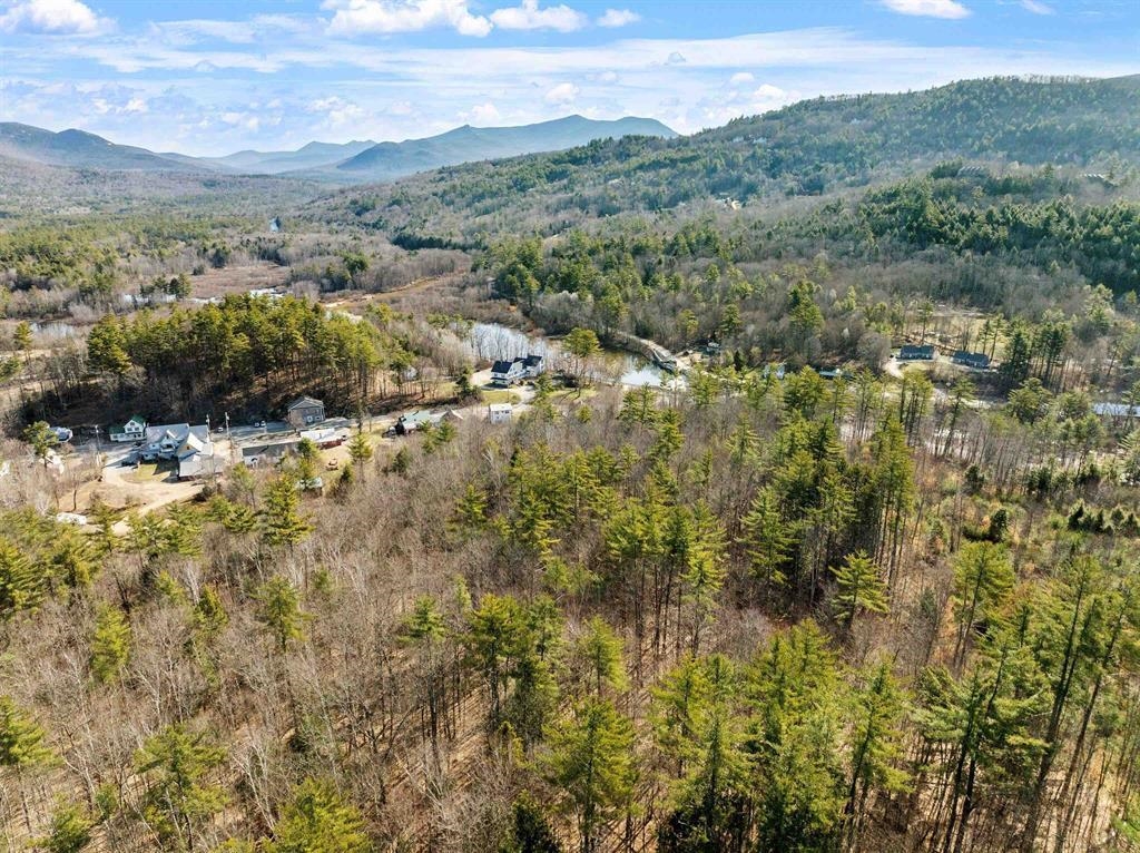 13-7 Overlook Rd, Campton, NH 03223