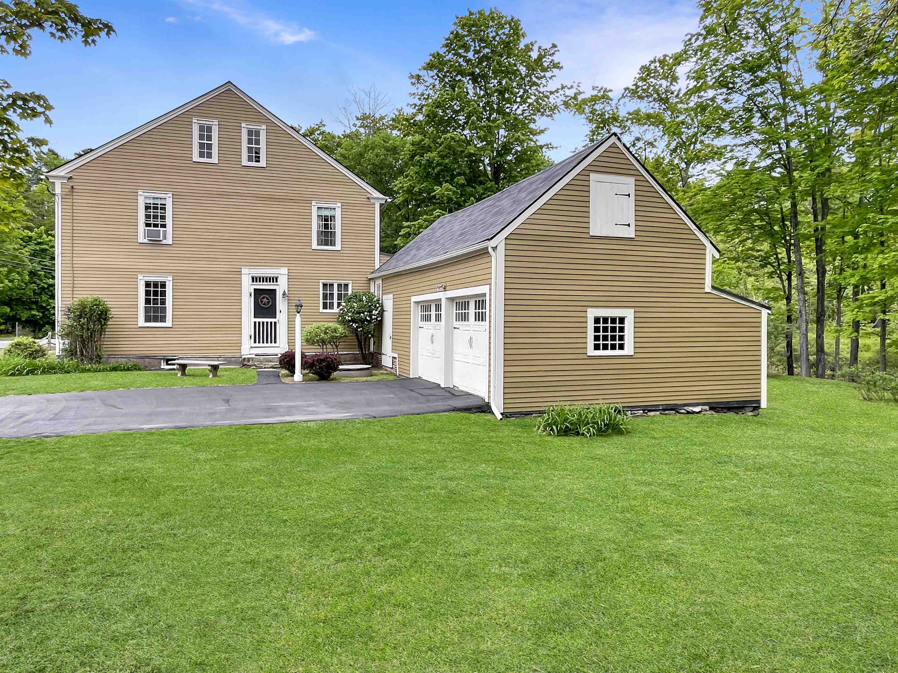 Homes for sale in Lee, NH | 1 Mast Rd, Lee, NH 03861 | MLS# 5054974