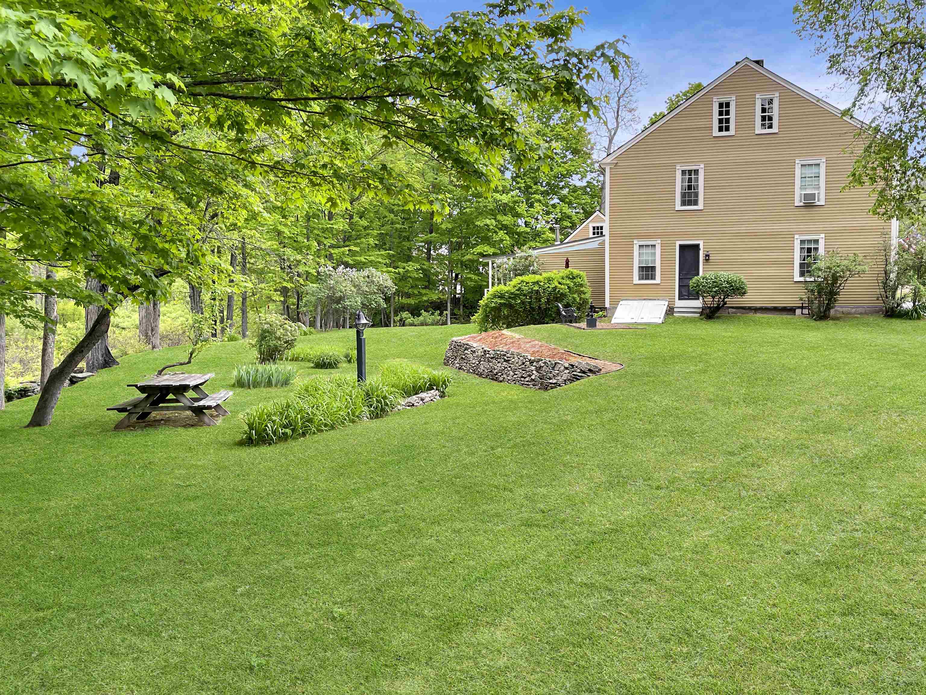 Homes for sale in Lee, NH | 1 Mast Rd, Lee, NH 03861 | MLS# 5054974