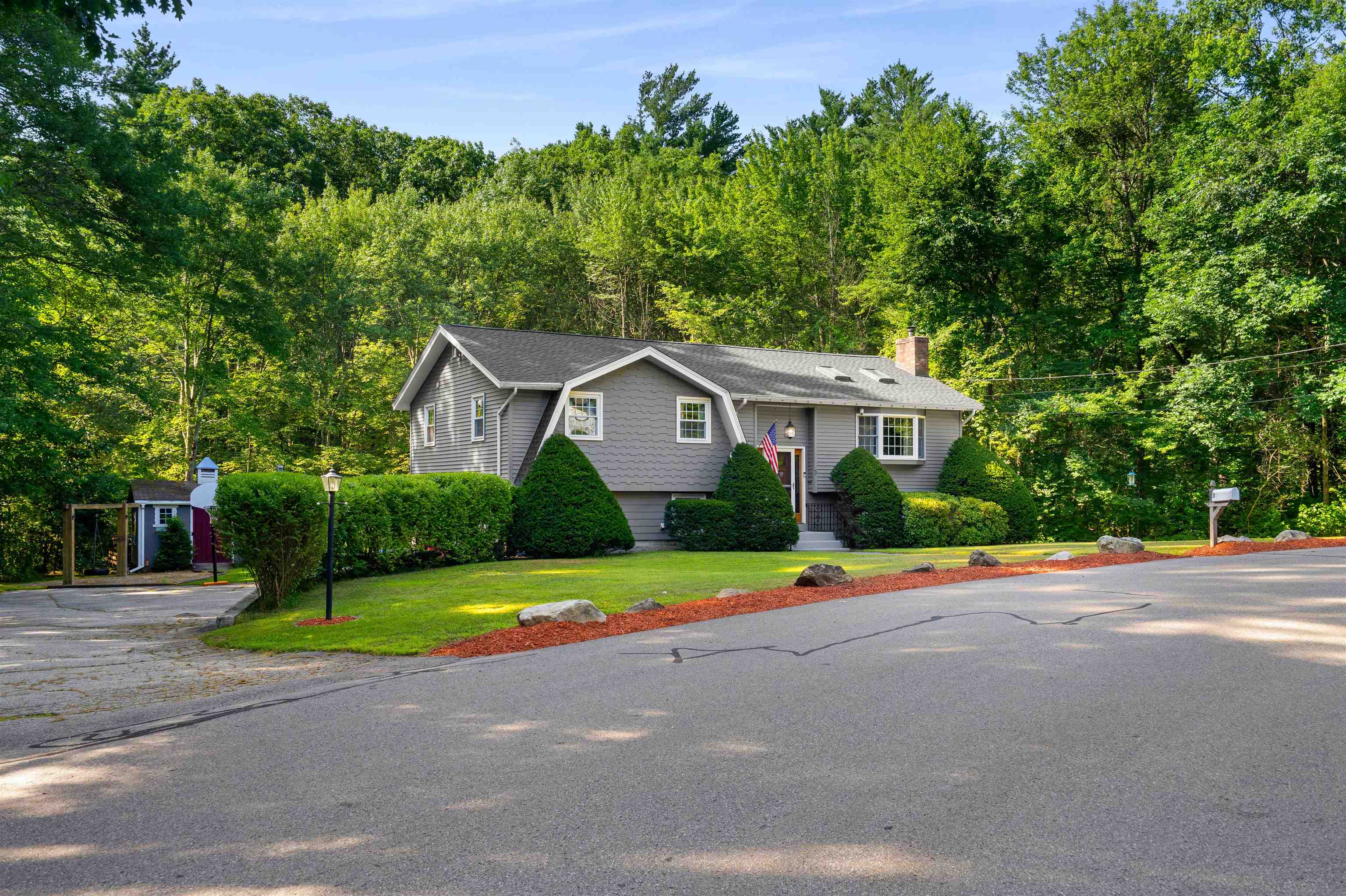 3 Kennedy Dr, Pelham, NH 03076