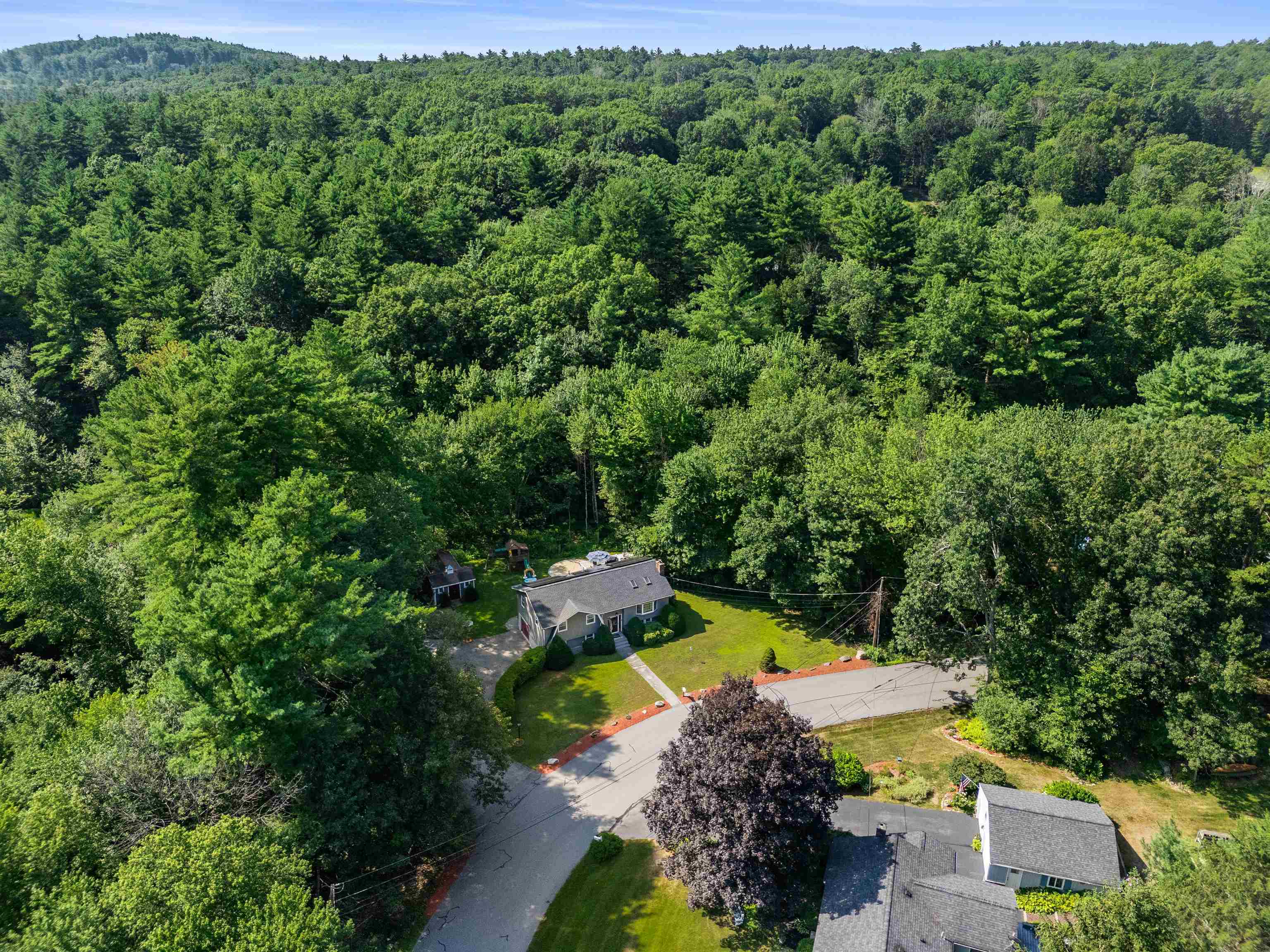 3 Kennedy Dr, Pelham, NH 03076