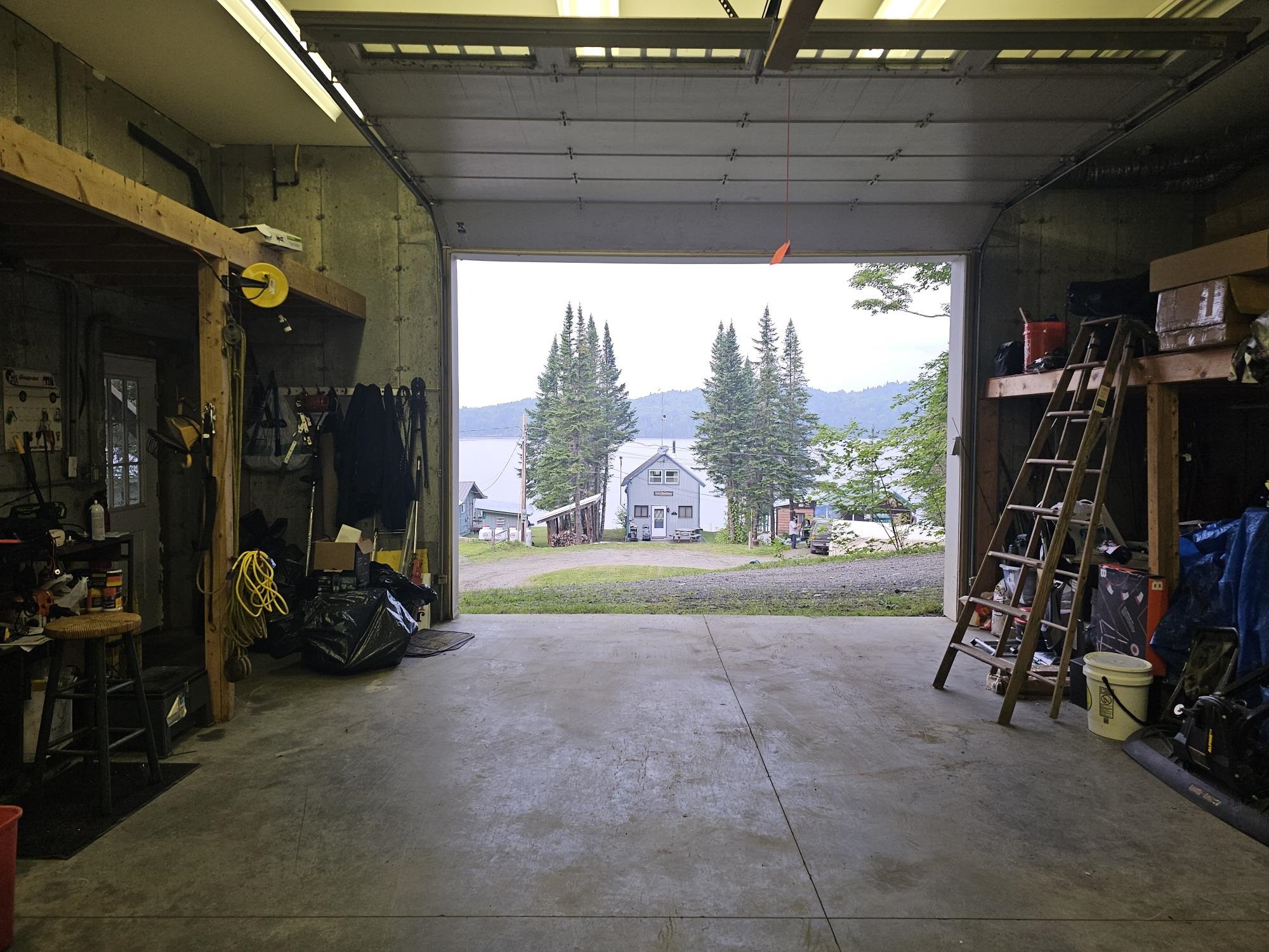 19 Backiel Dr, Stewartstown, NH 03576