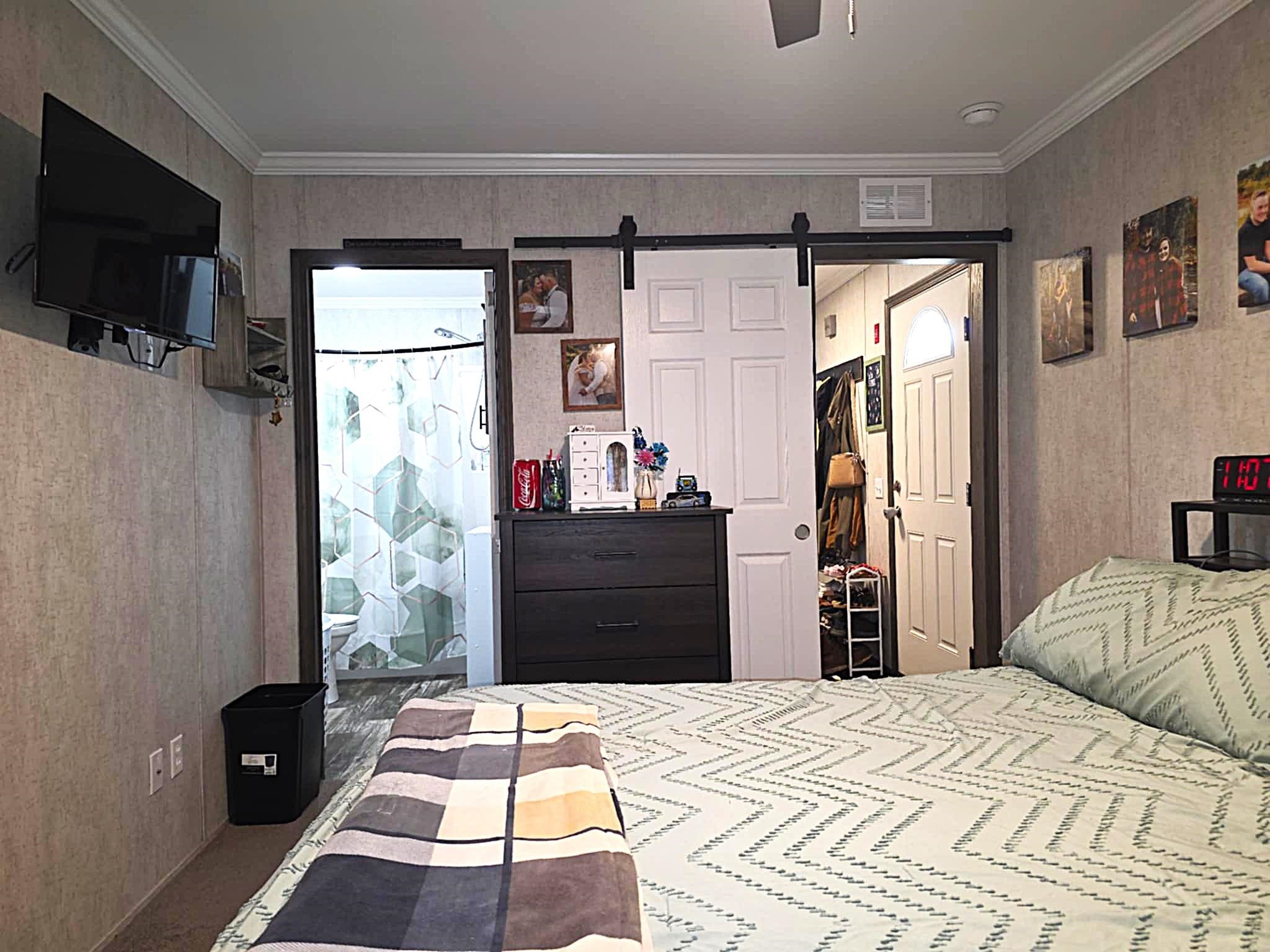 14 Hilltop Manor Mobile Home Pk, Littleton, NH 03561