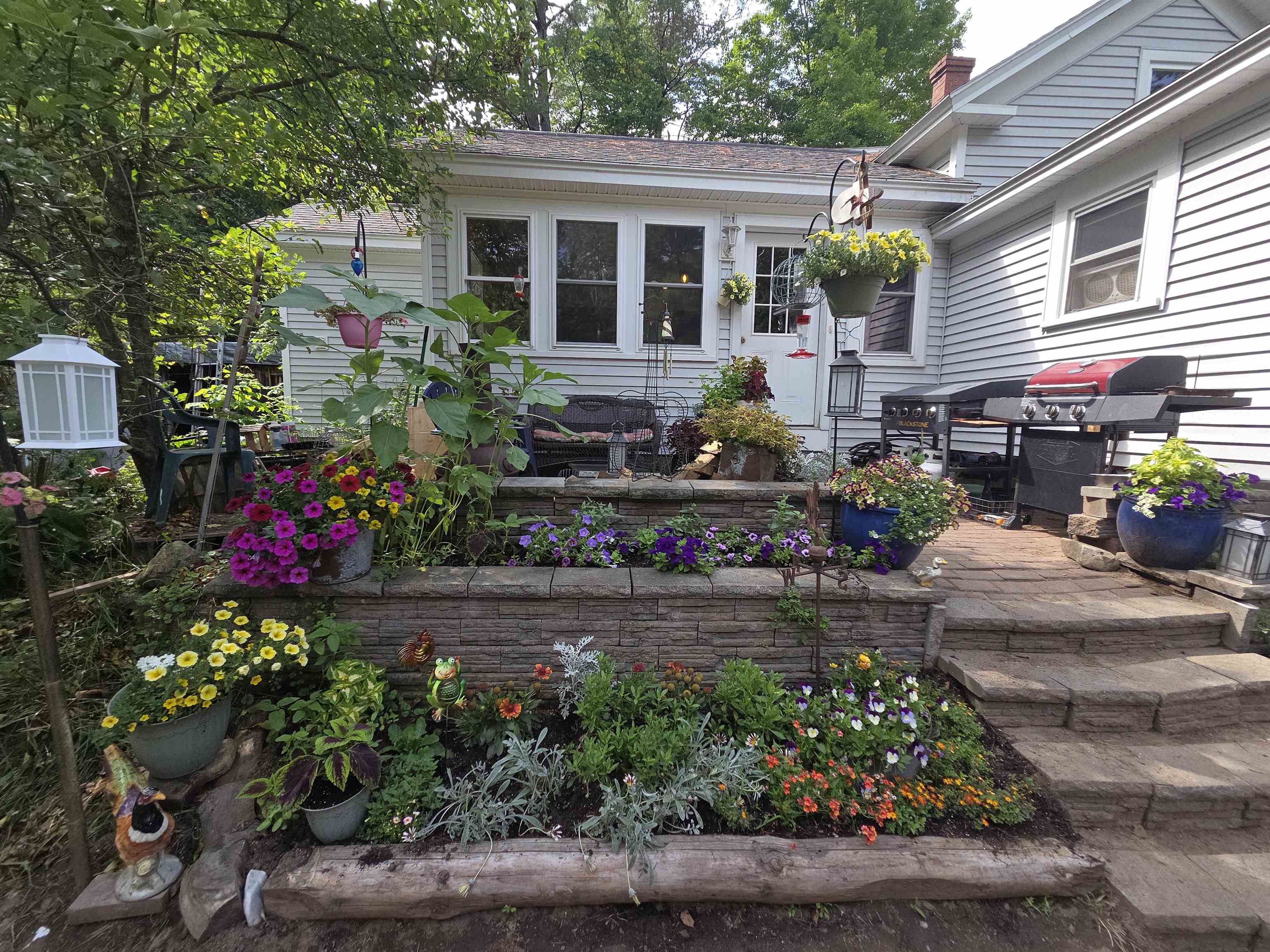 Chichester NH Home for sale $$379,000 $286 per sq.ft.