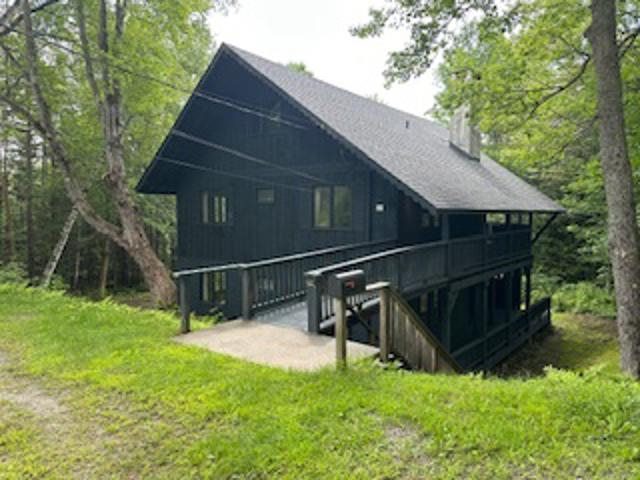 Dover VT Home for sale $$449,000 $180 per sq.ft.