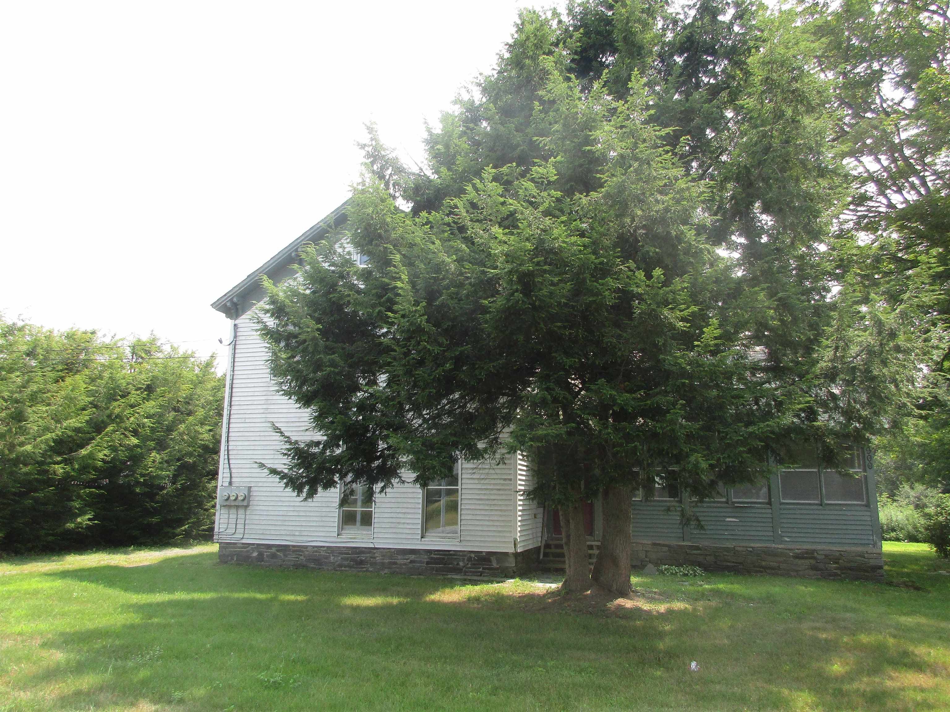 Homes for sale in Poultney, VT | 900 East Main St, Poultney, VT 05764 | MLS# 5055736