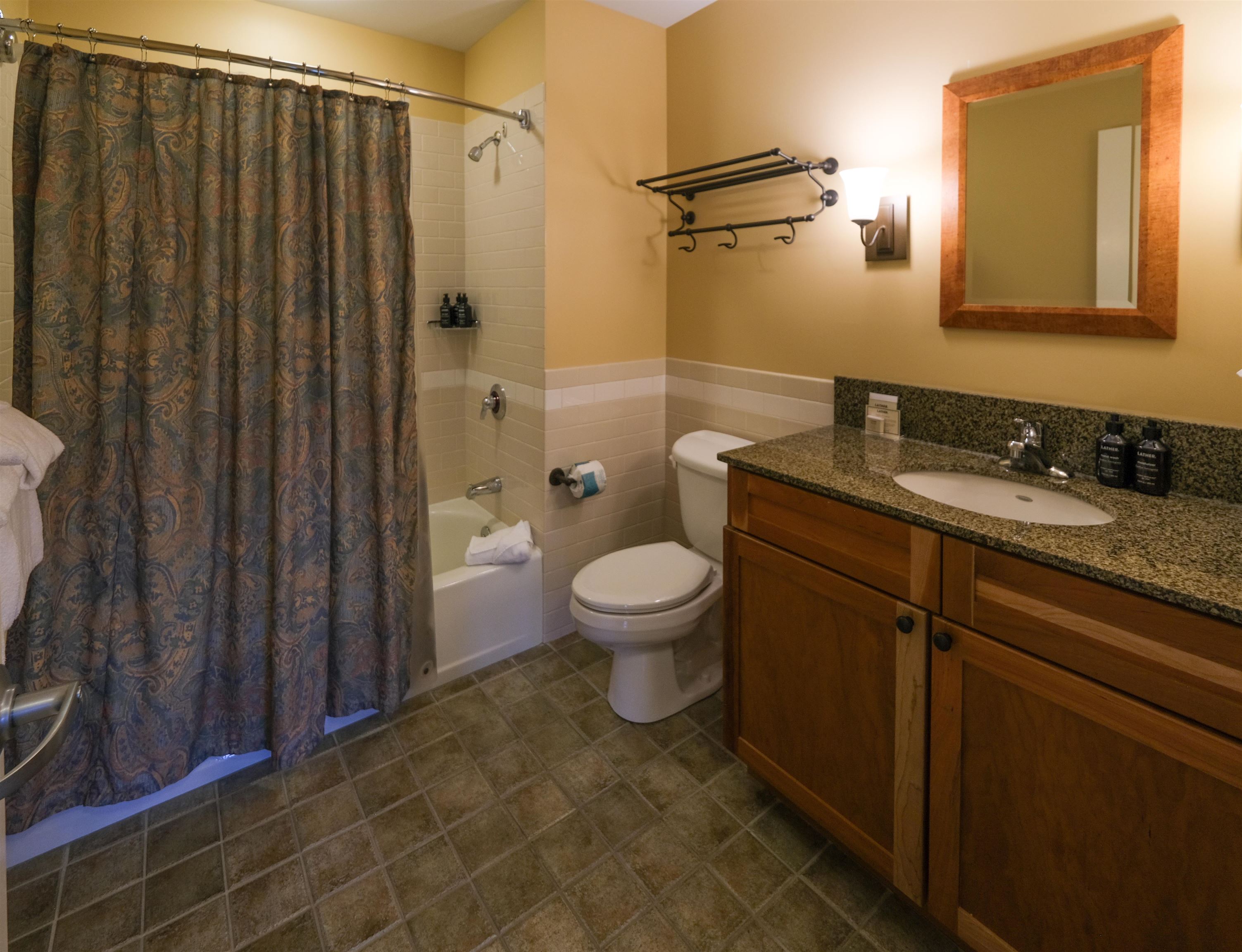 Full bathroom 23851131