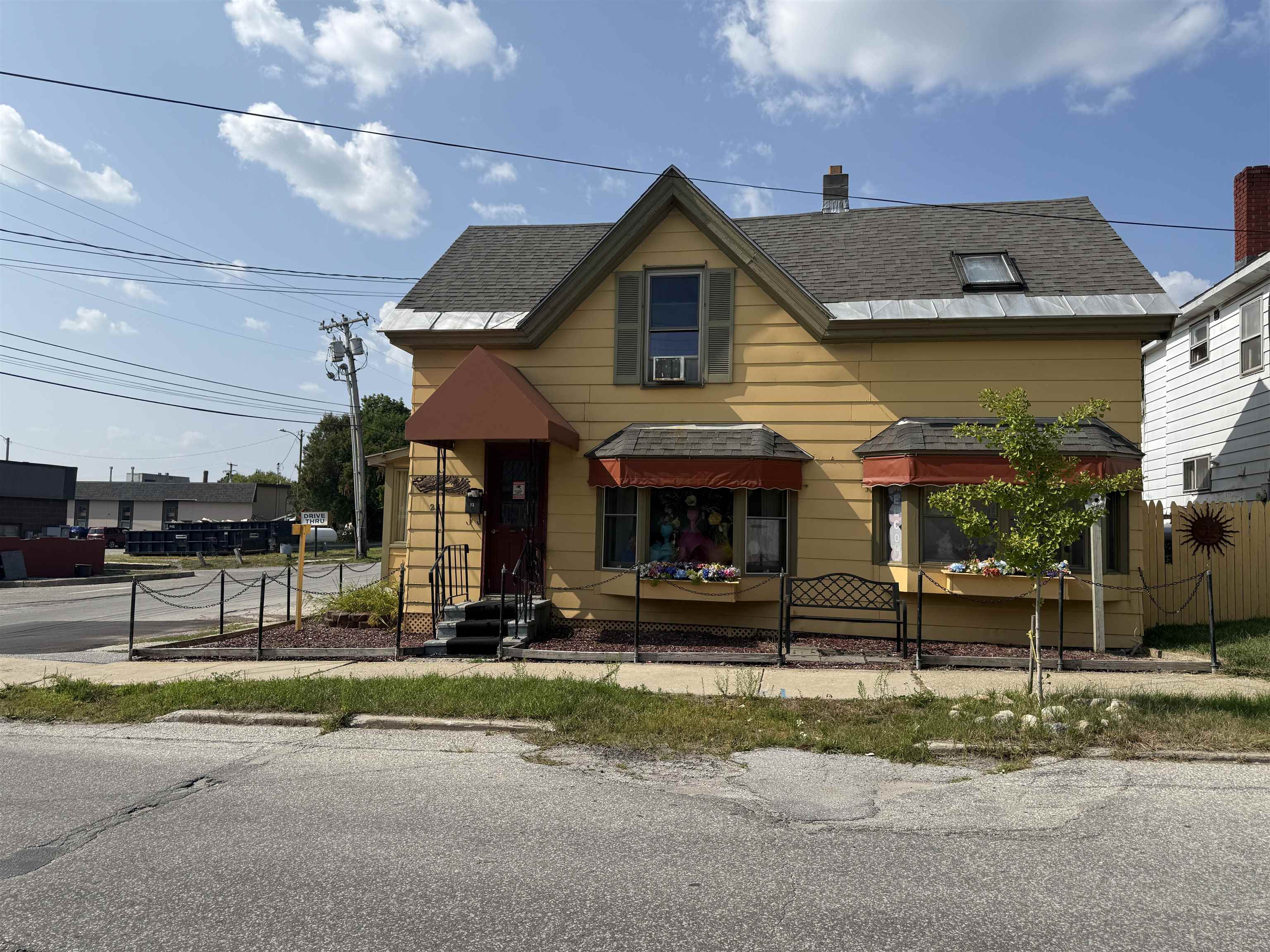 Rutland City VT Commercial Property for sale $$240,000 $88 per sq.ft.