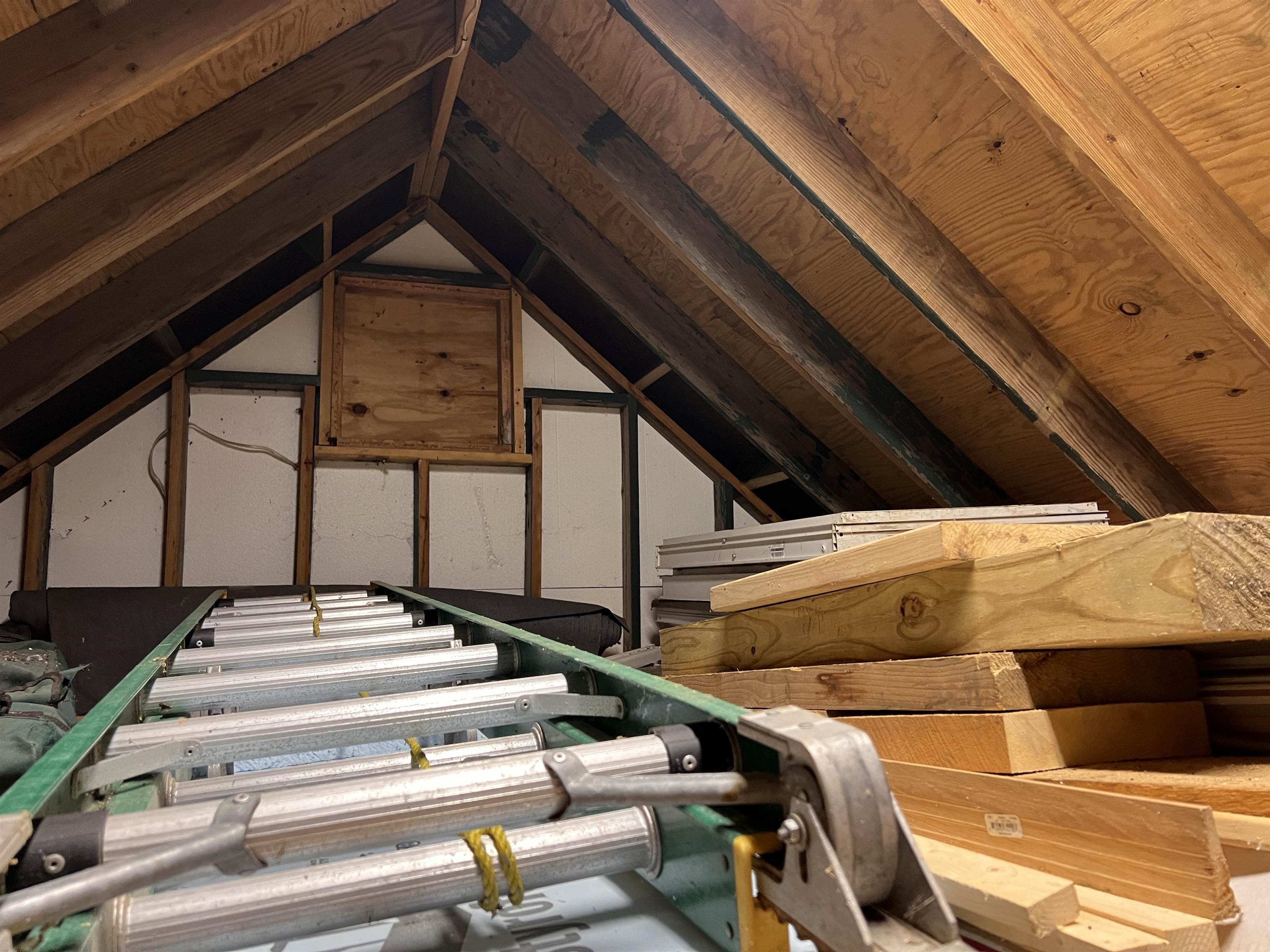 133 Quinttown Rd, Orford, NH 03777