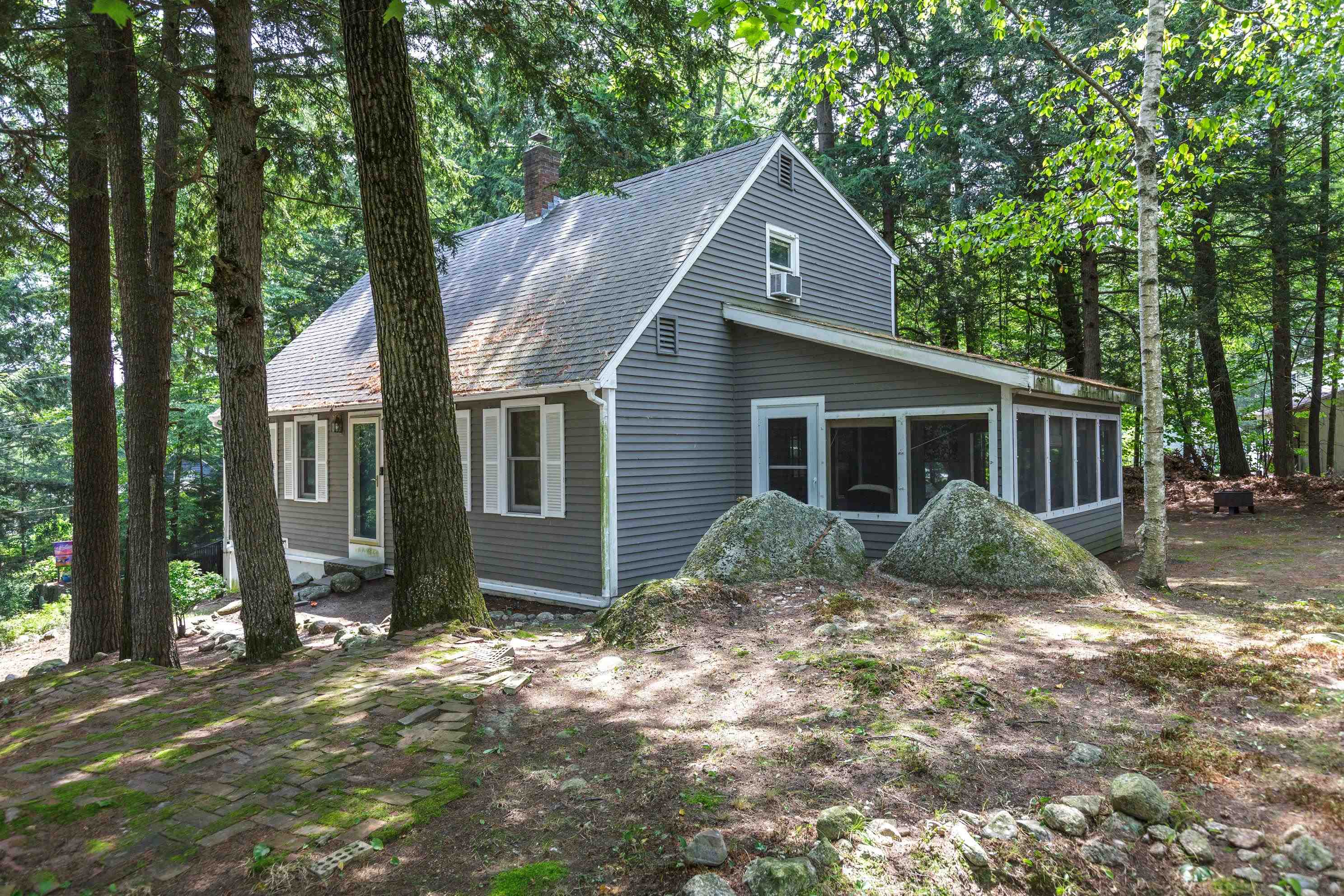 Henniker NH Home for sale $$399,900 $201 per sq.ft.