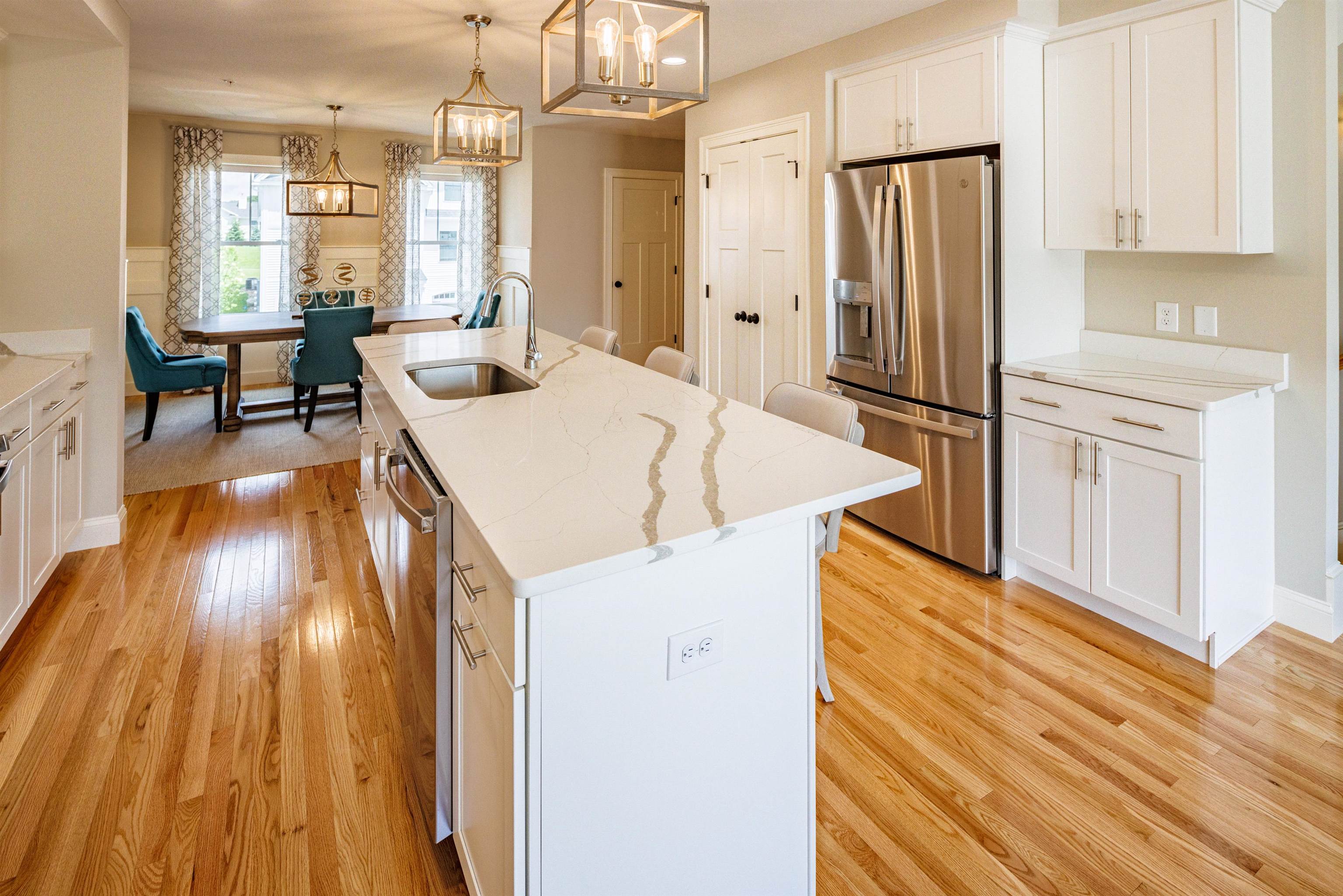 16 Lenox Dr, Dover, NH 03820