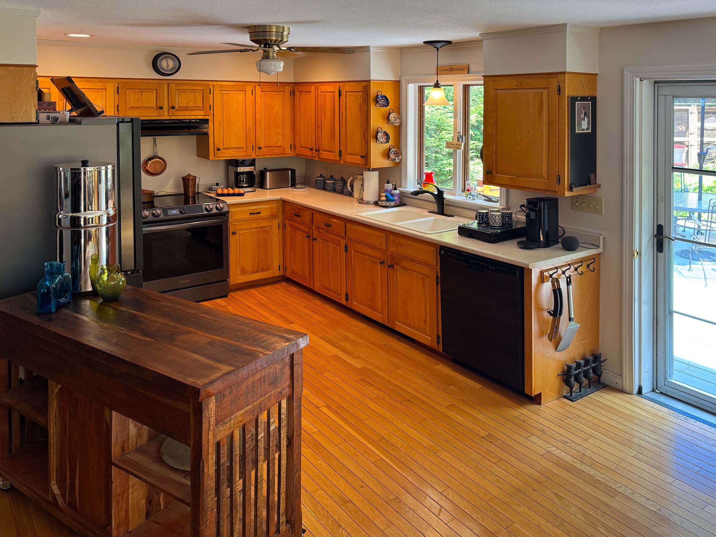 Kitchen - Upper Level