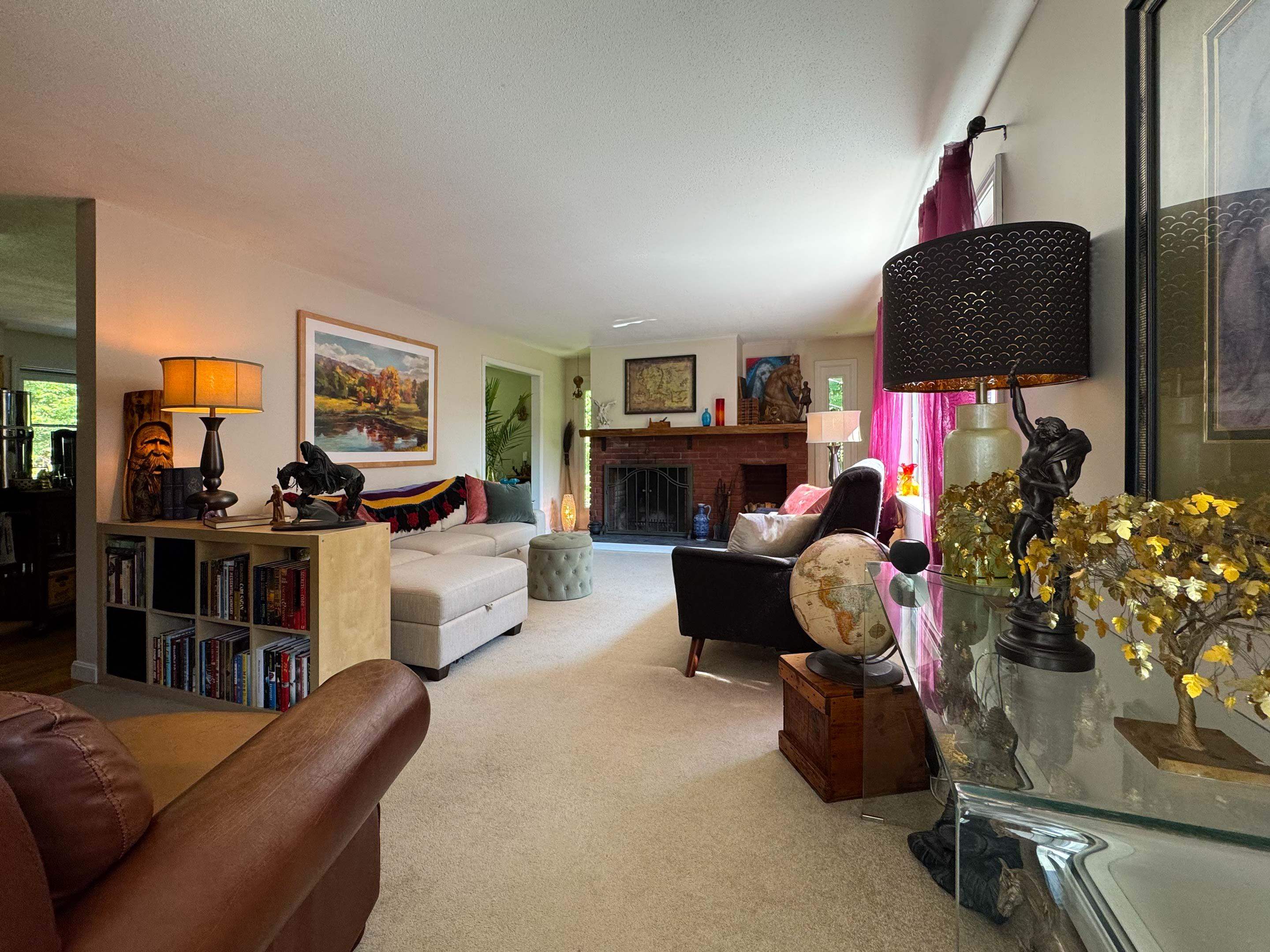 Living Room - Upper Level