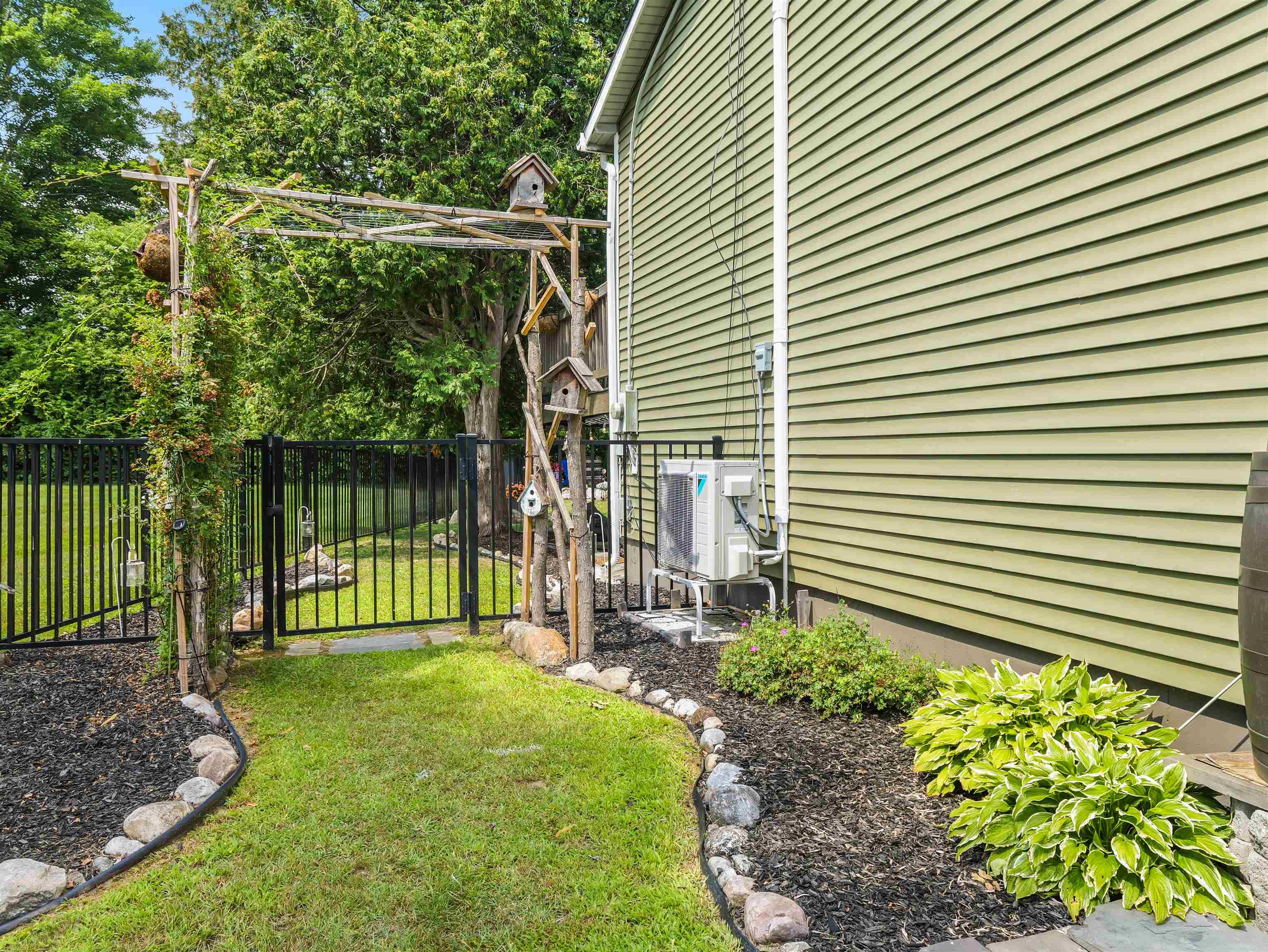 Homes for sale in Rutland City, VT | 15 Emeritus St, Rutland City, VT 05701 | MLS# 5056044