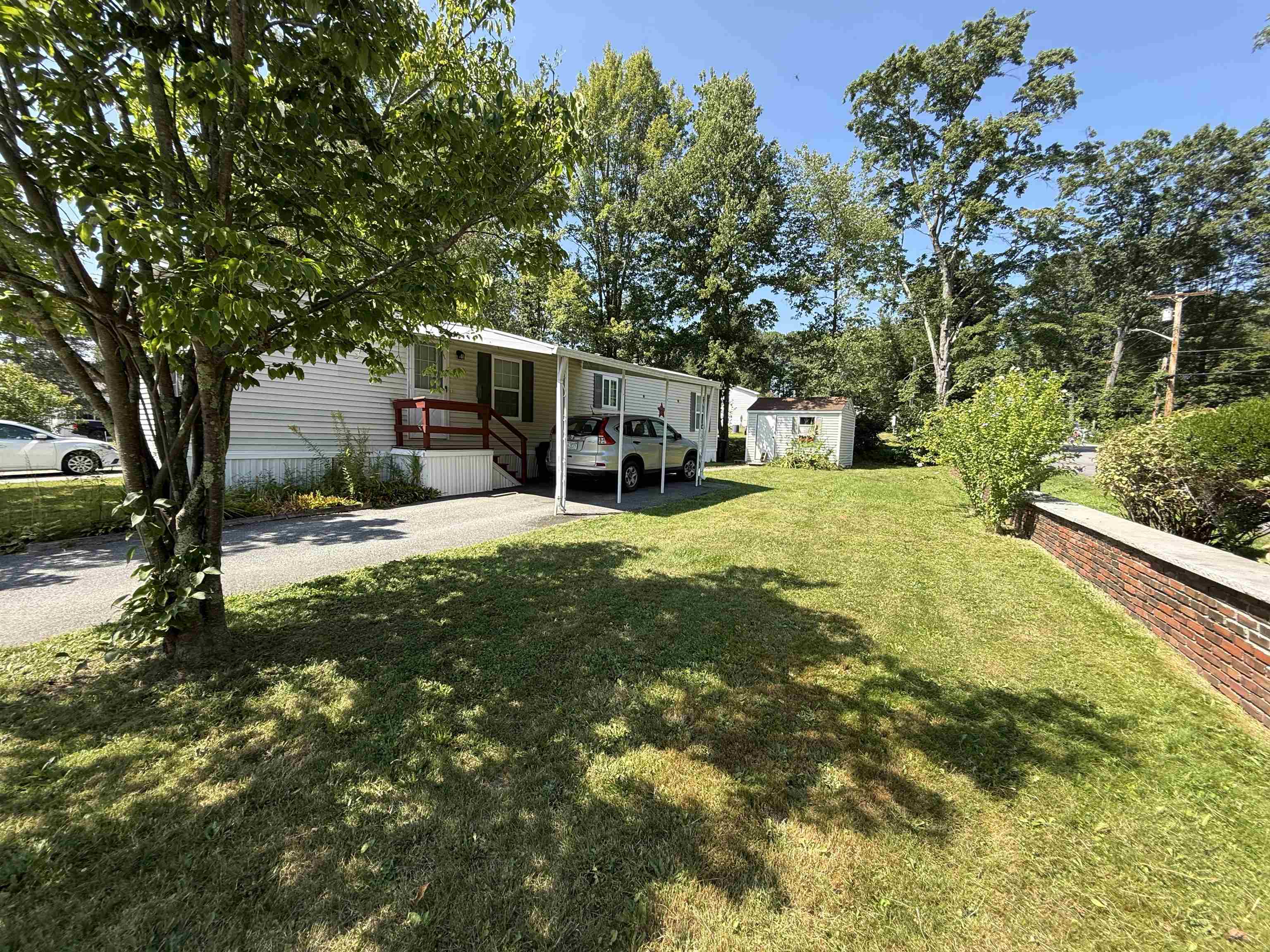 Homes for sale in Exeter, NH | 101 Robinhood Dr, Exeter, NH 03833 | MLS# 5056072