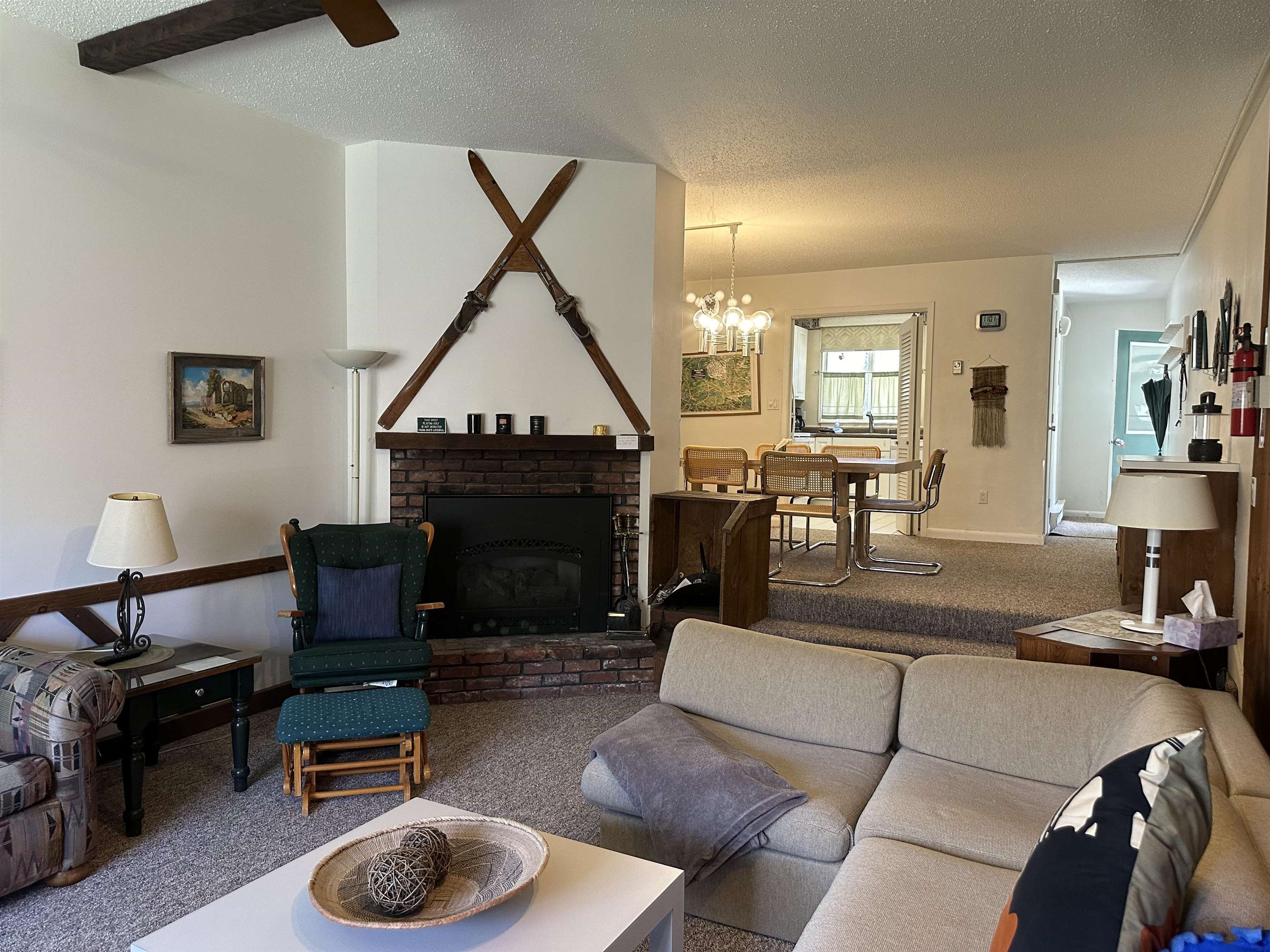 Stepdown Livingroom with gas fireplace