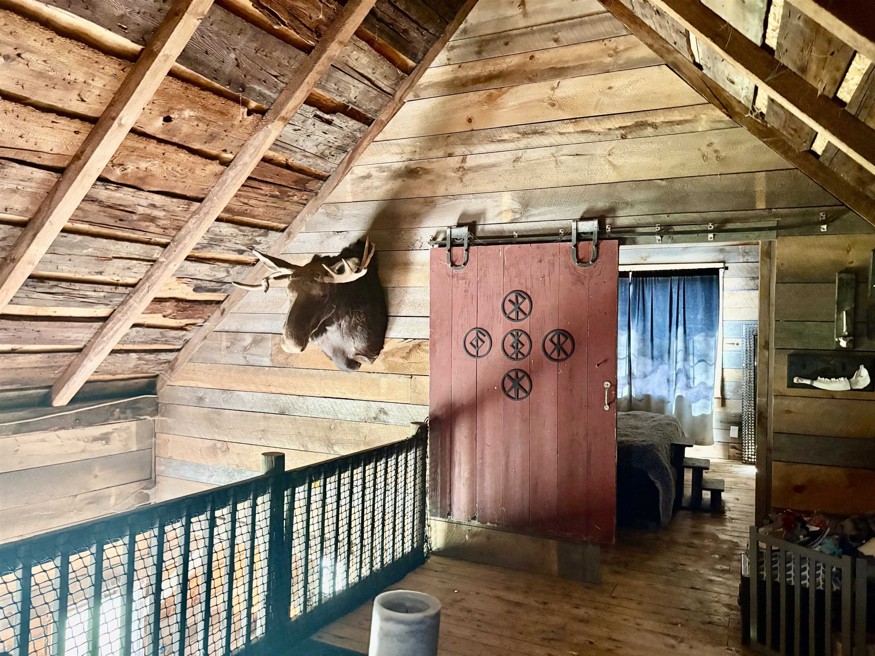 Upstairs Hall/Loft Area 23866275