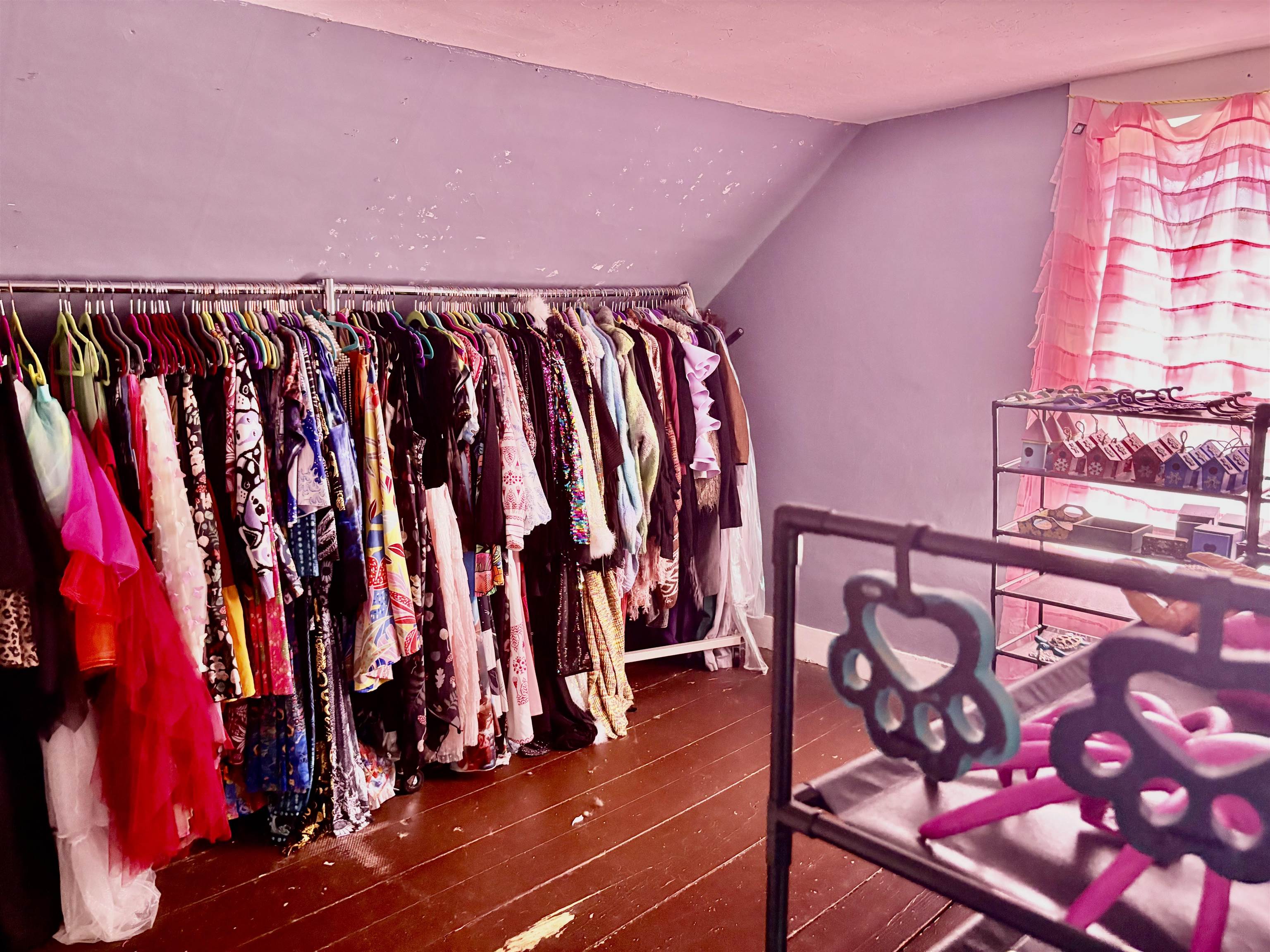 Large Room attached to Bedroom 23866280