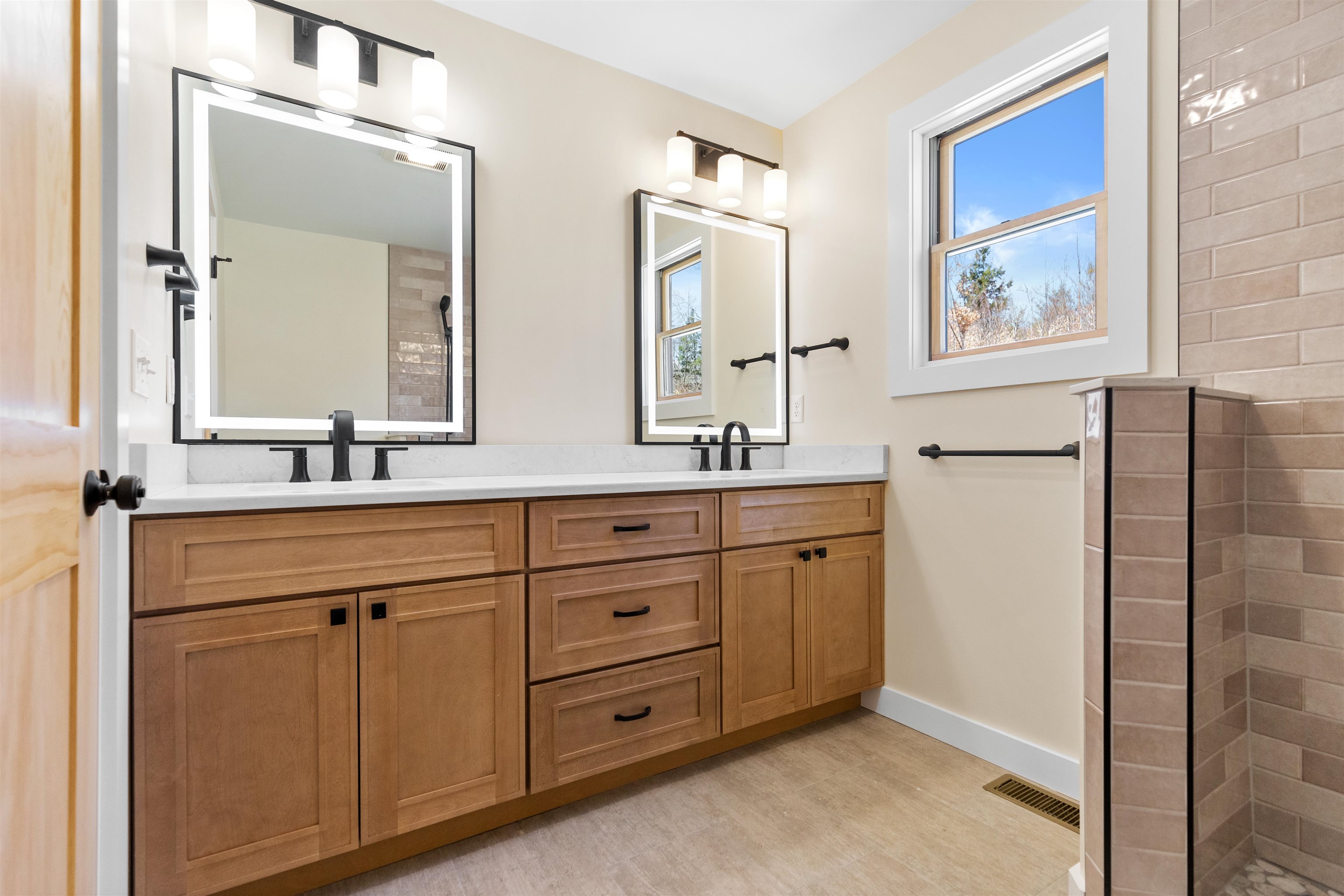 MLS #5056228 image #30