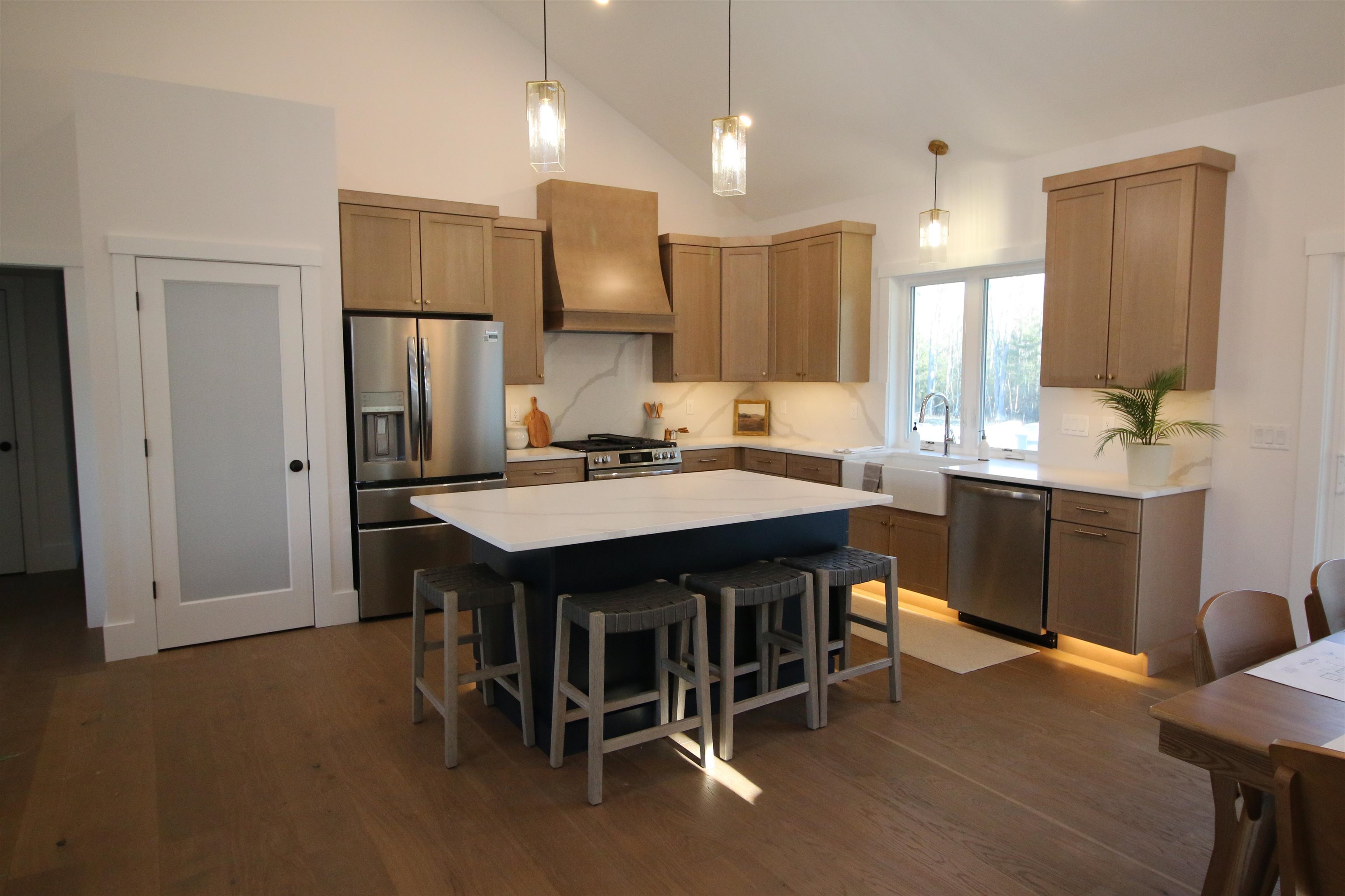 441 Blane Cir, Pembroke, NH 03275