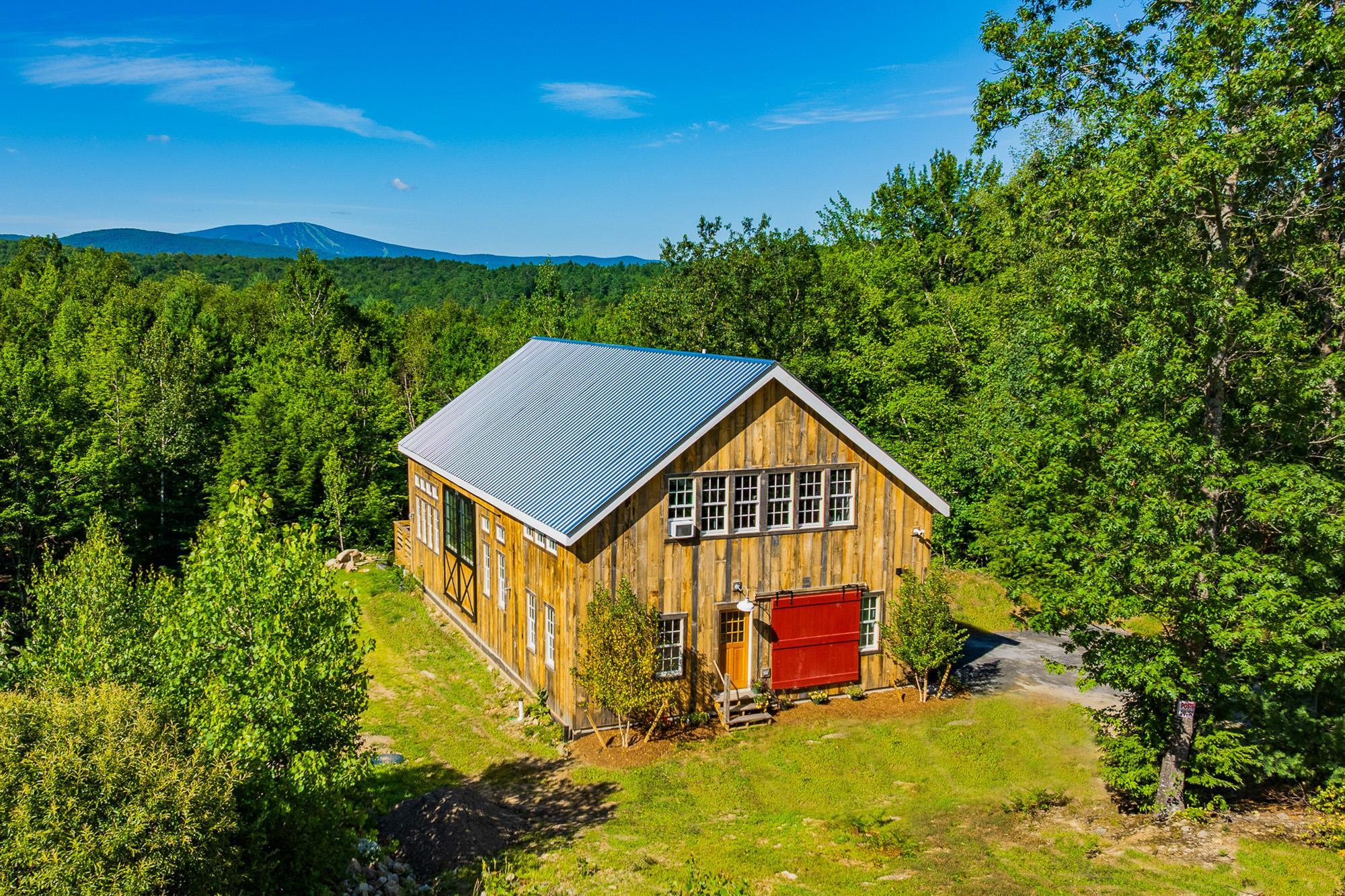 580 Cross Rd, Londonderry, VT 05155