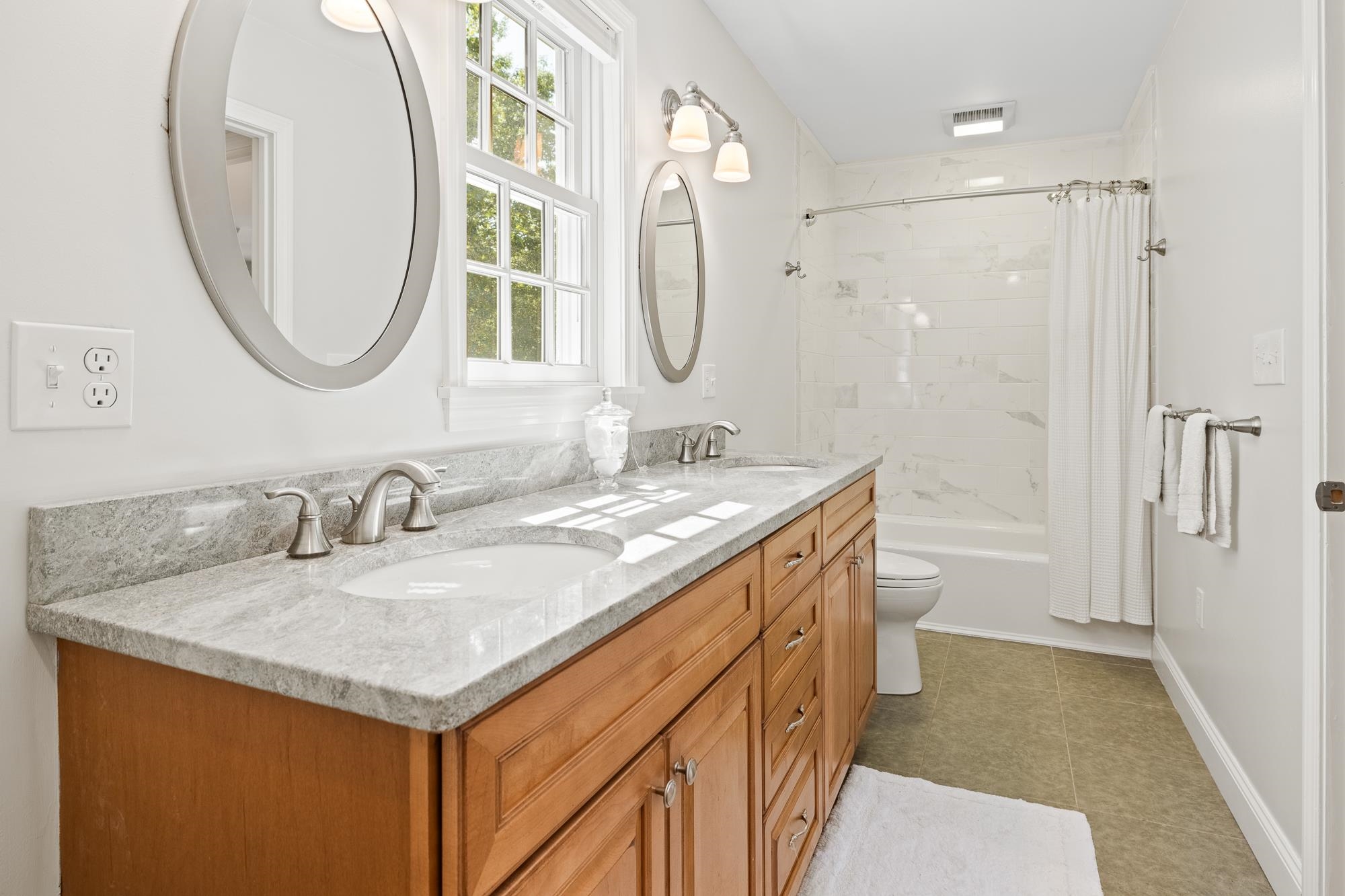 Second Floor full bath