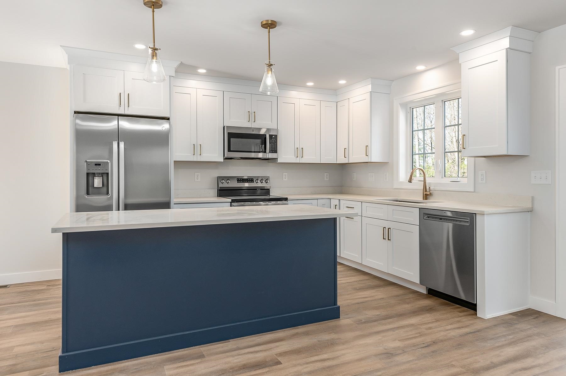 19B Birch Hill Ln, Somersworth, NH 03878