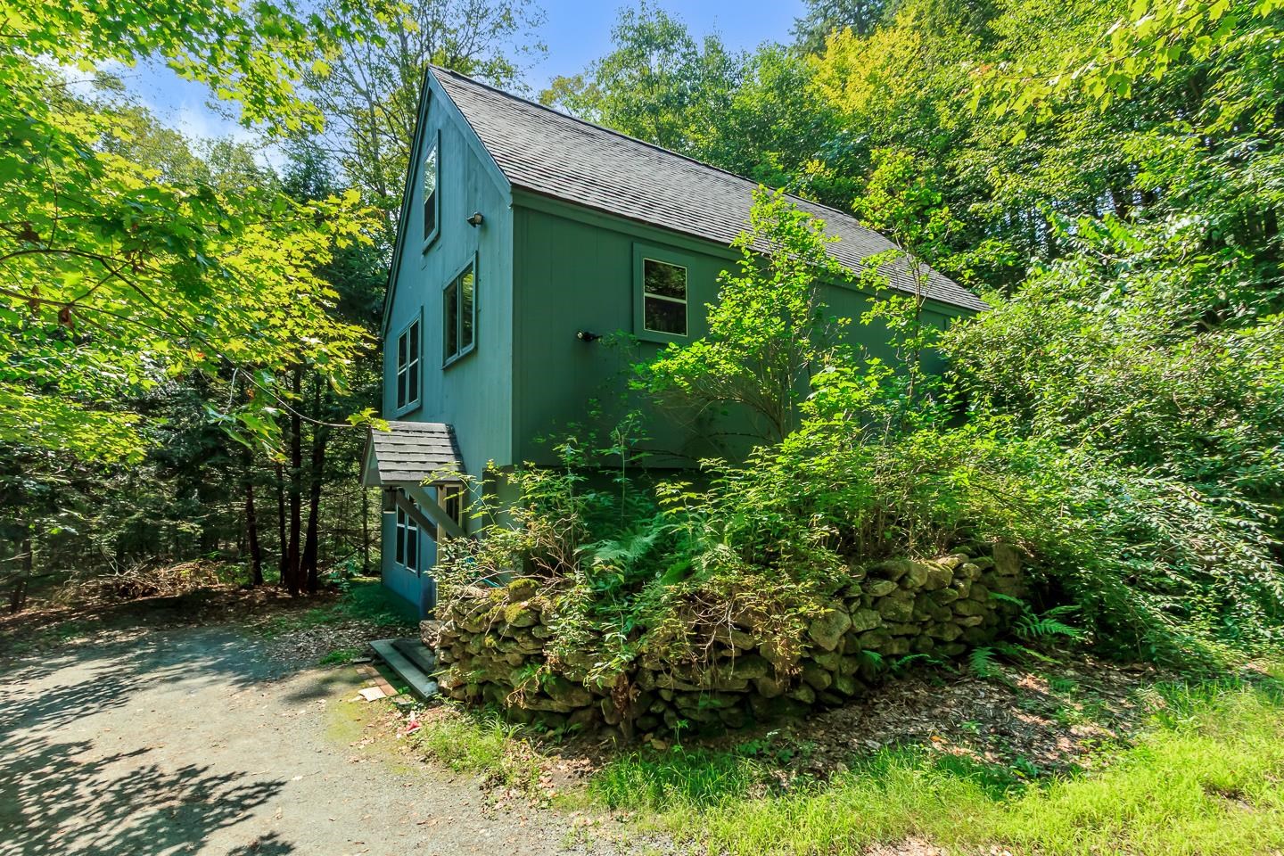 VILLAGE OF EASTMAN IN TOWN OF GRANTHAM NH Home for sale $$315,000 | $170 per sq.ft.